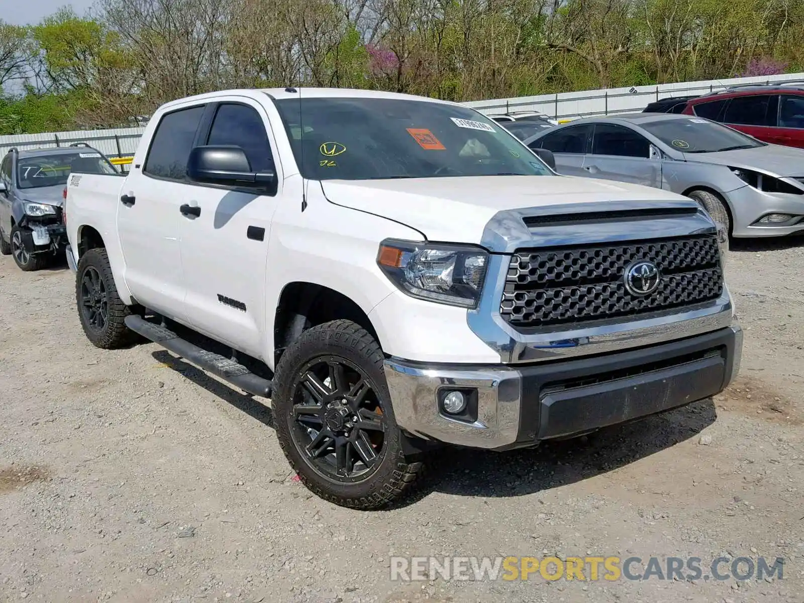 1 Photograph of a damaged car 5TFDW5F19KX806782 TOYOTA TUNDRA CRE 2019