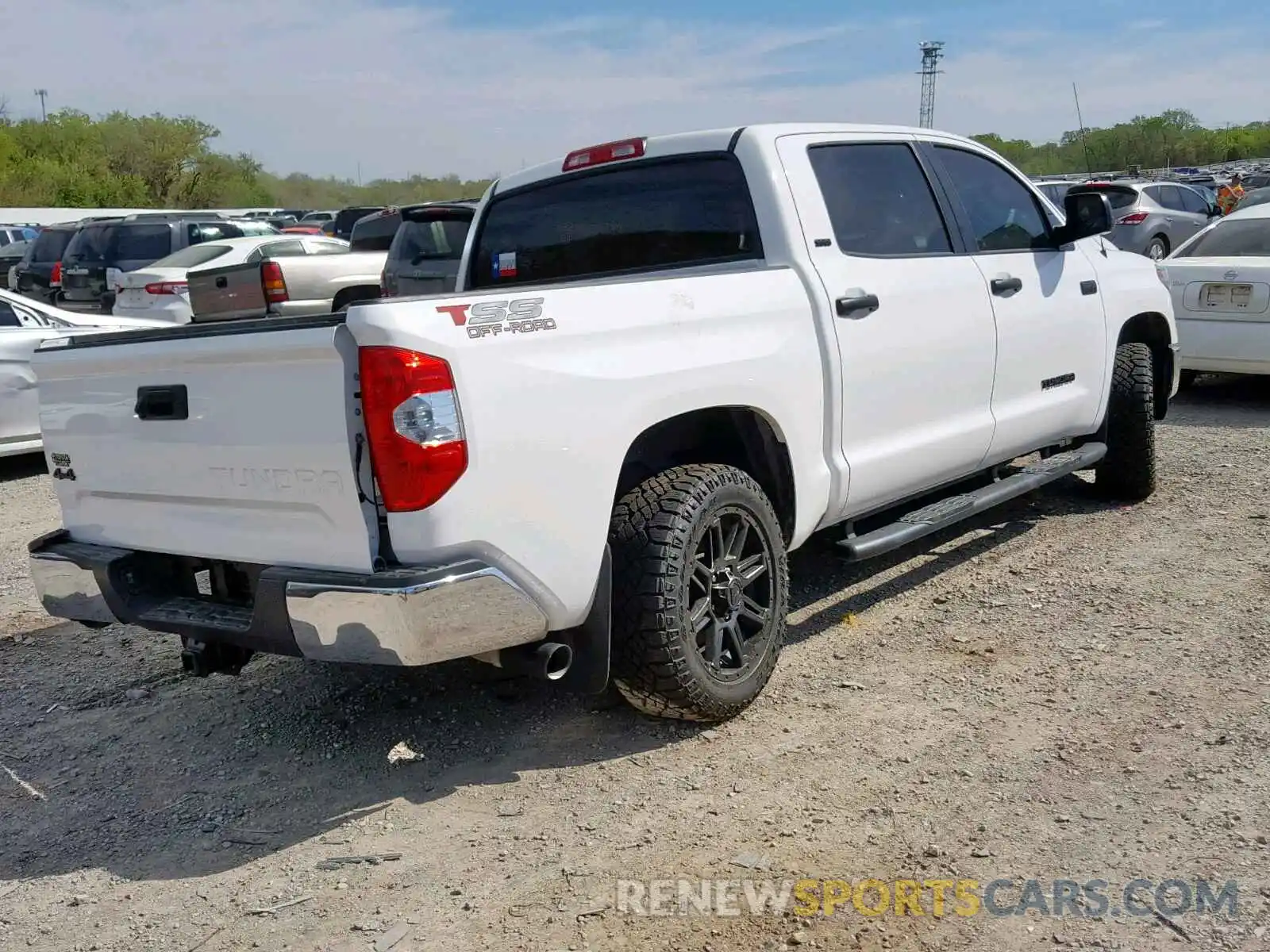 4 Photograph of a damaged car 5TFDW5F19KX806782 TOYOTA TUNDRA CRE 2019