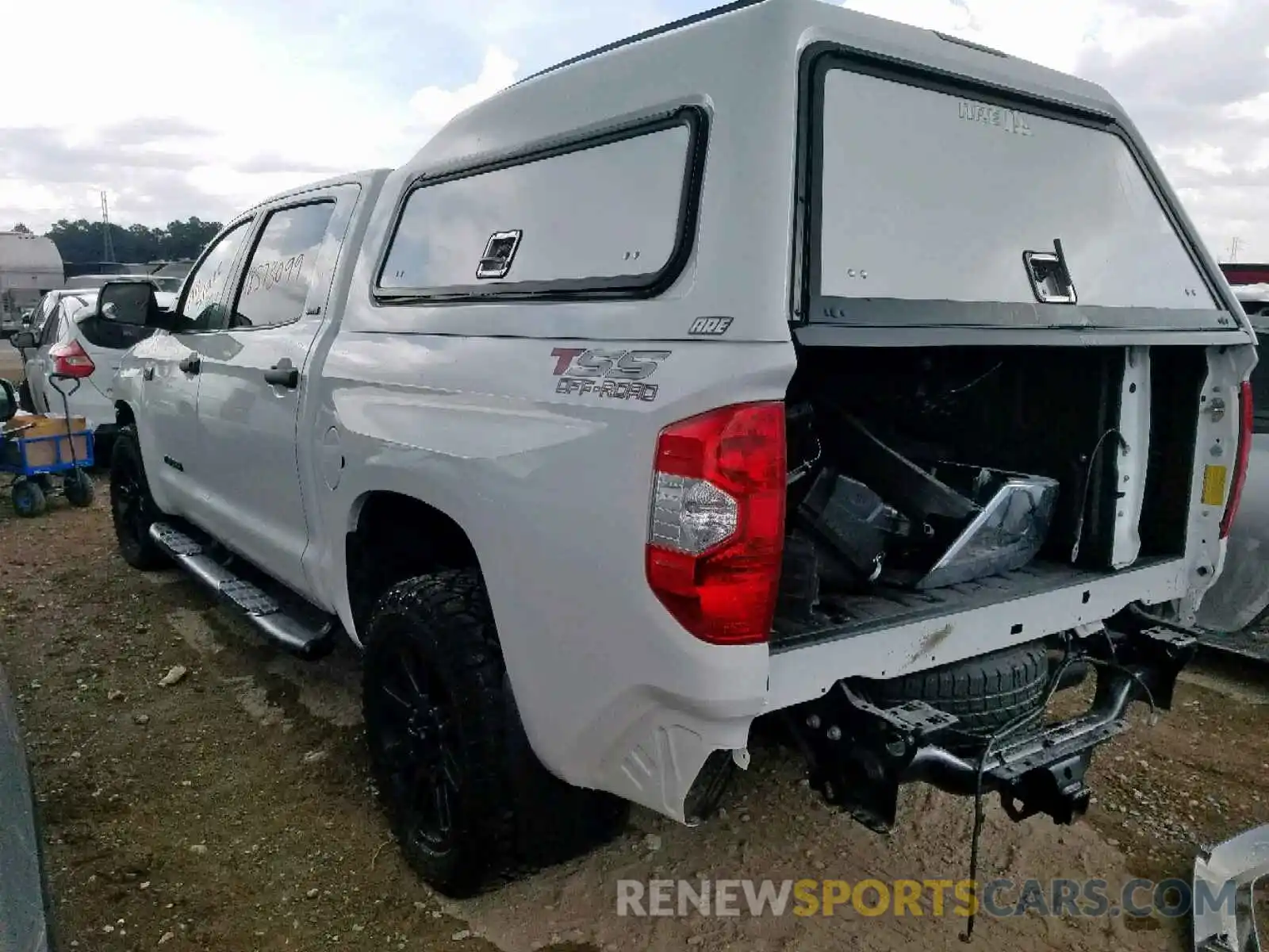 3 Photograph of a damaged car 5TFDY5F11KX842136 TOYOTA TUNDRA CRE 2019