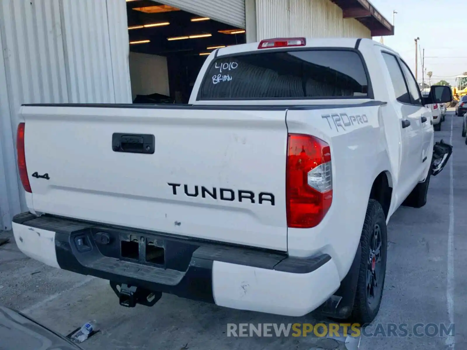 4 Photograph of a damaged car 5TFDY5F14KX810233 TOYOTA TUNDRA CRE 2019