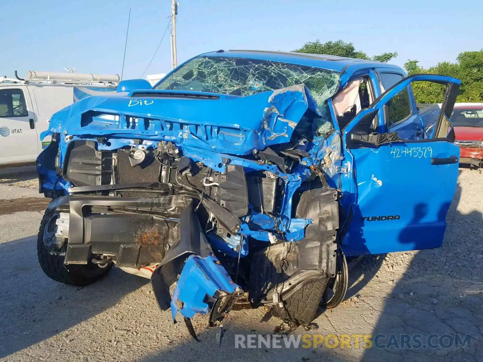 2 Photograph of a damaged car 5TFDY5F15KX786427 TOYOTA TUNDRA CRE 2019