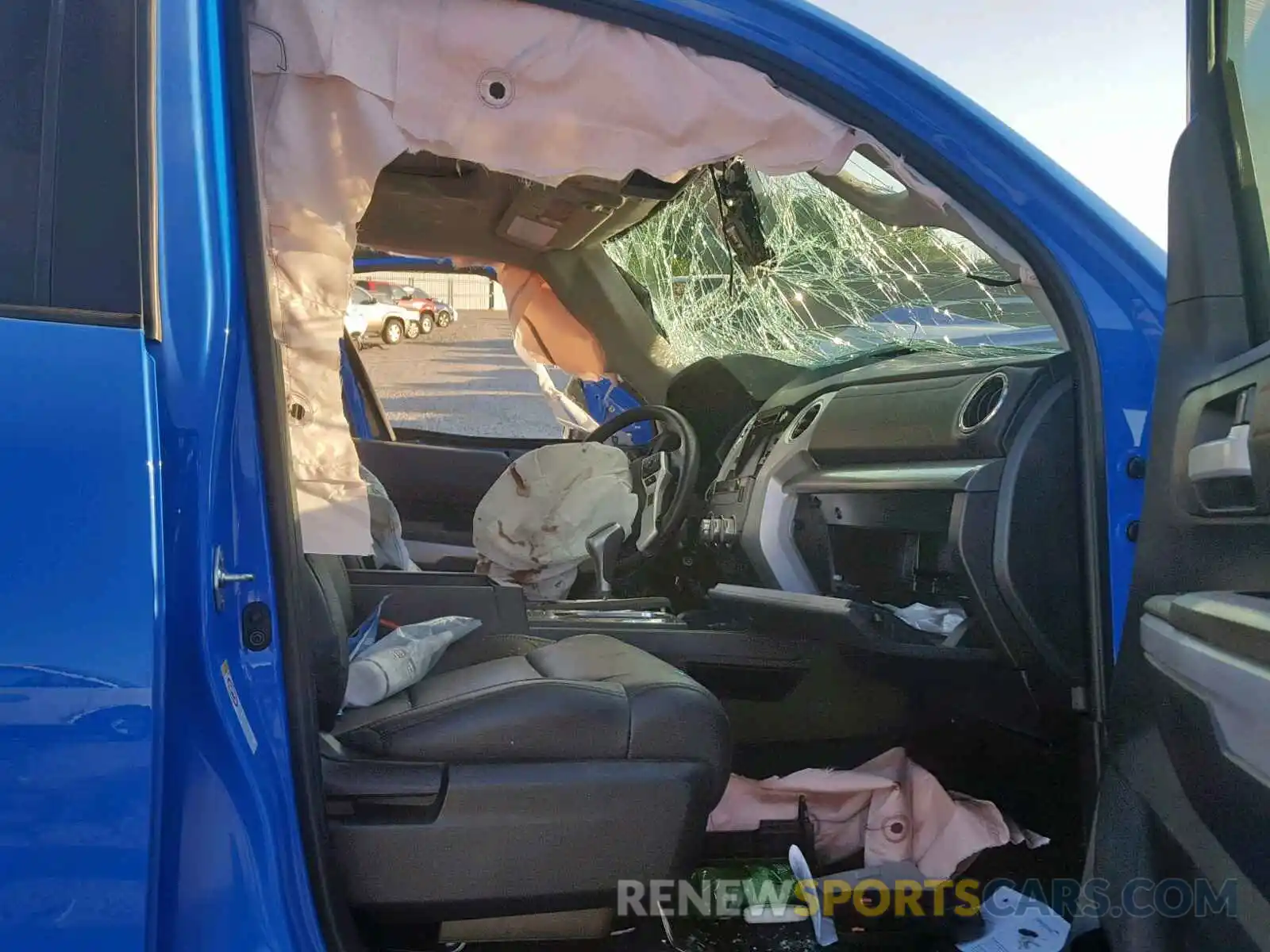 5 Photograph of a damaged car 5TFDY5F15KX786427 TOYOTA TUNDRA CRE 2019