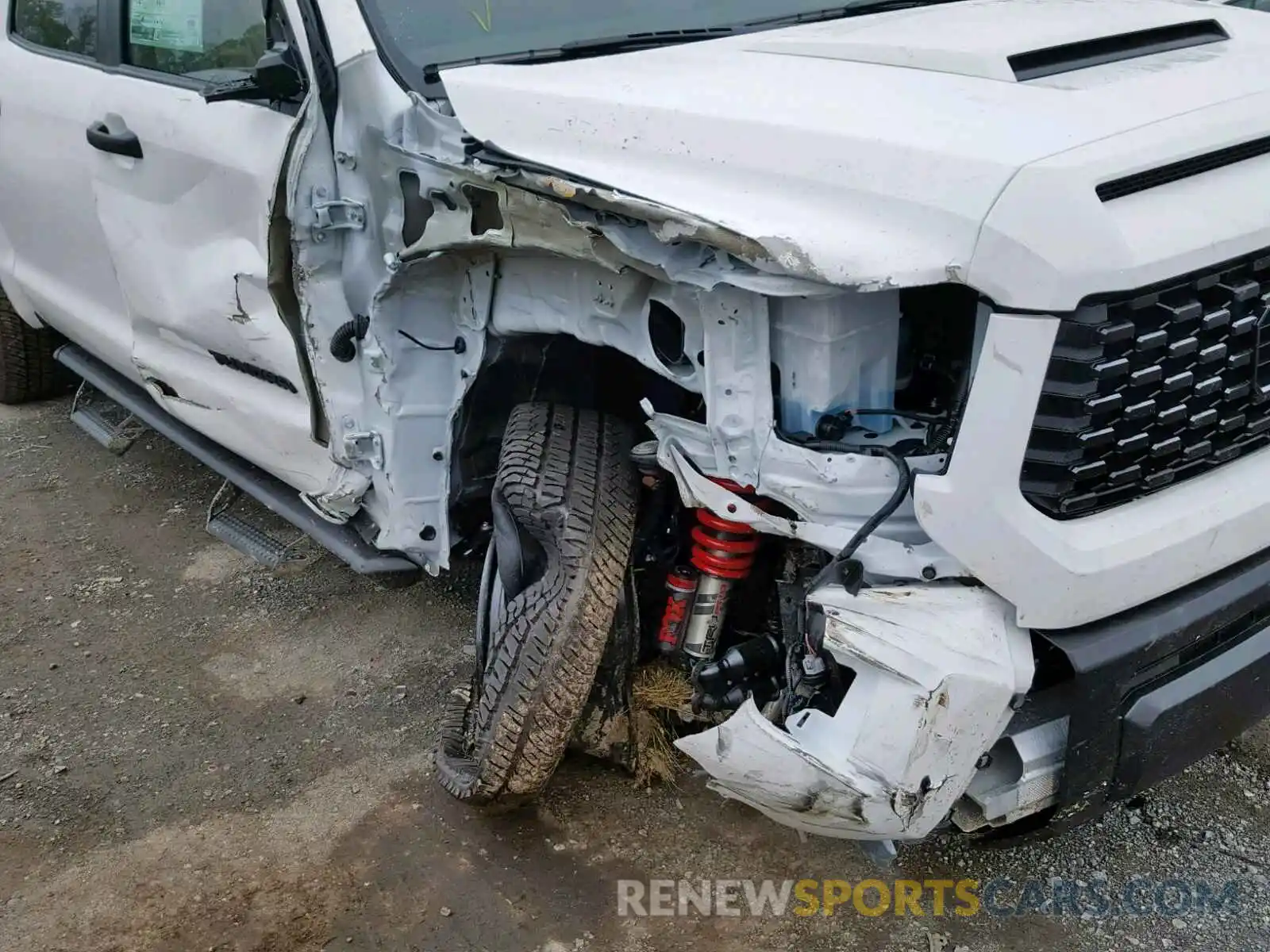 9 Photograph of a damaged car 5TFDY5F15KX835450 TOYOTA TUNDRA CRE 2019