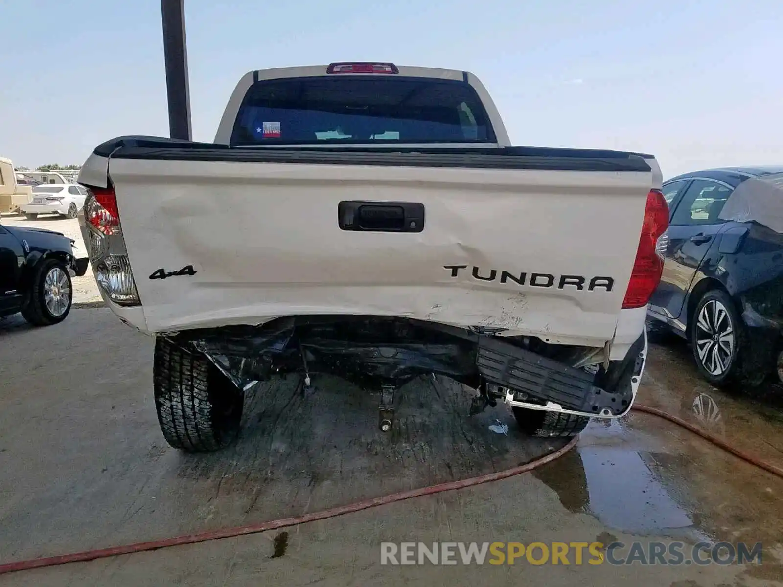 9 Photograph of a damaged car 5TFDY5F15KX843127 TOYOTA TUNDRA CRE 2019