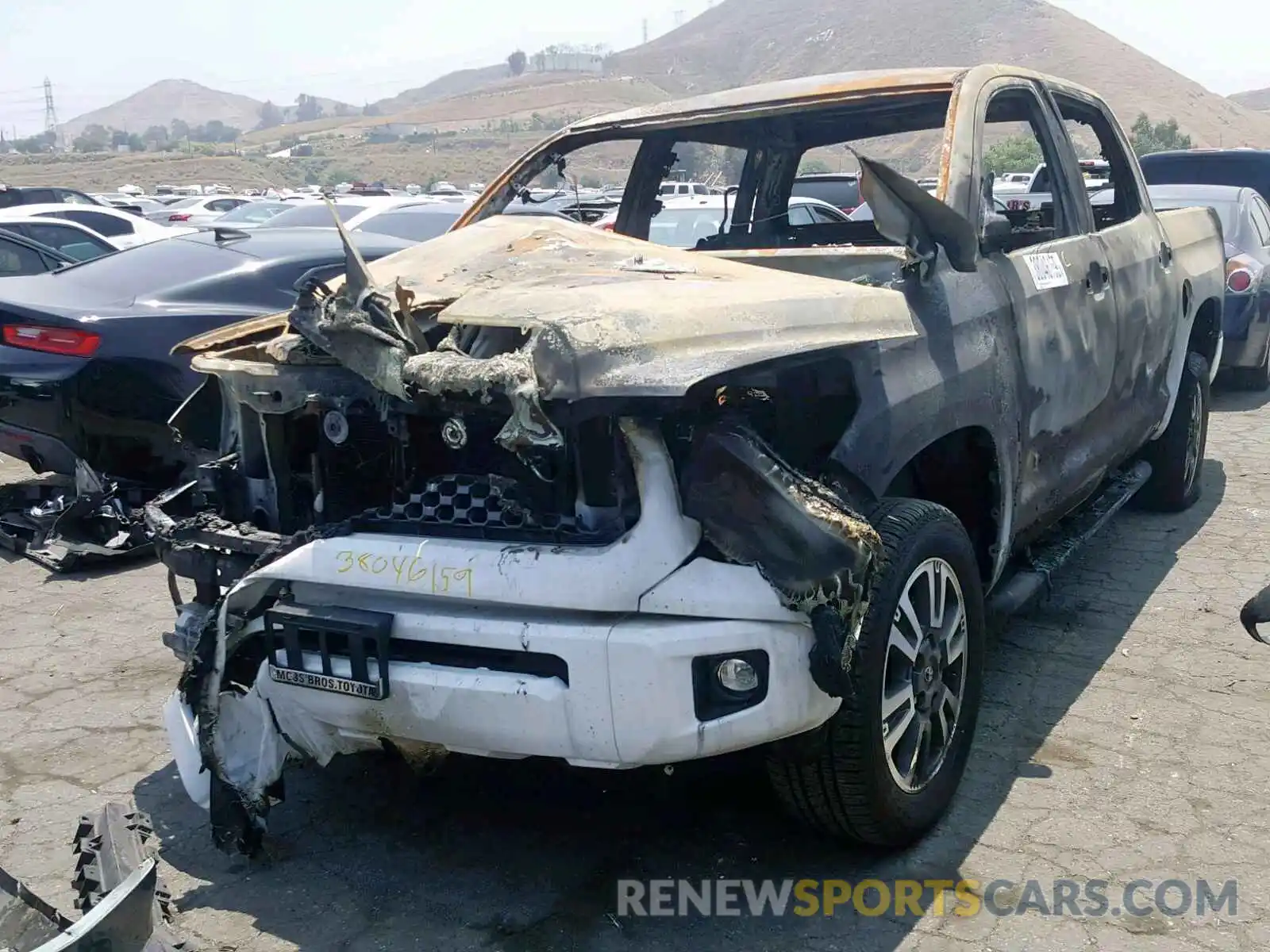 2 Photograph of a damaged car 5TFDY5F16KX825509 TOYOTA TUNDRA CRE 2019