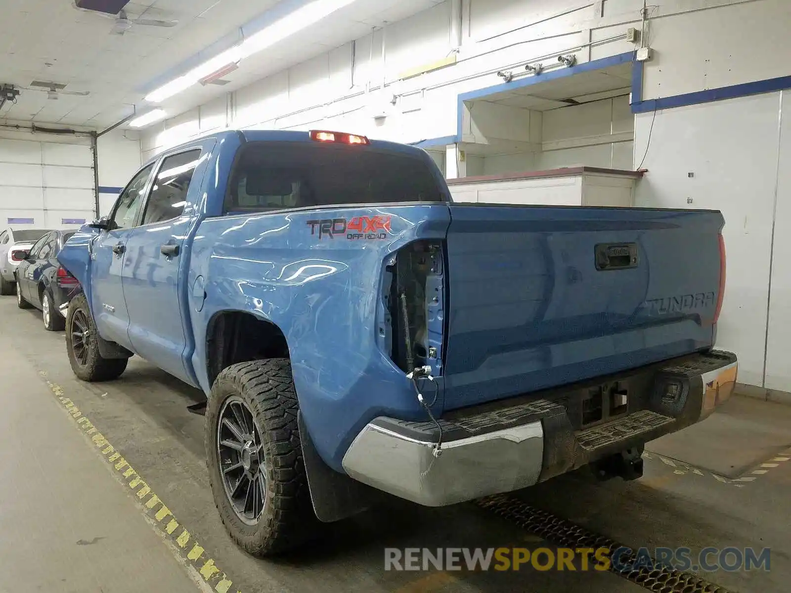 3 Photograph of a damaged car 5TFDY5F17KX843078 TOYOTA TUNDRA CRE 2019