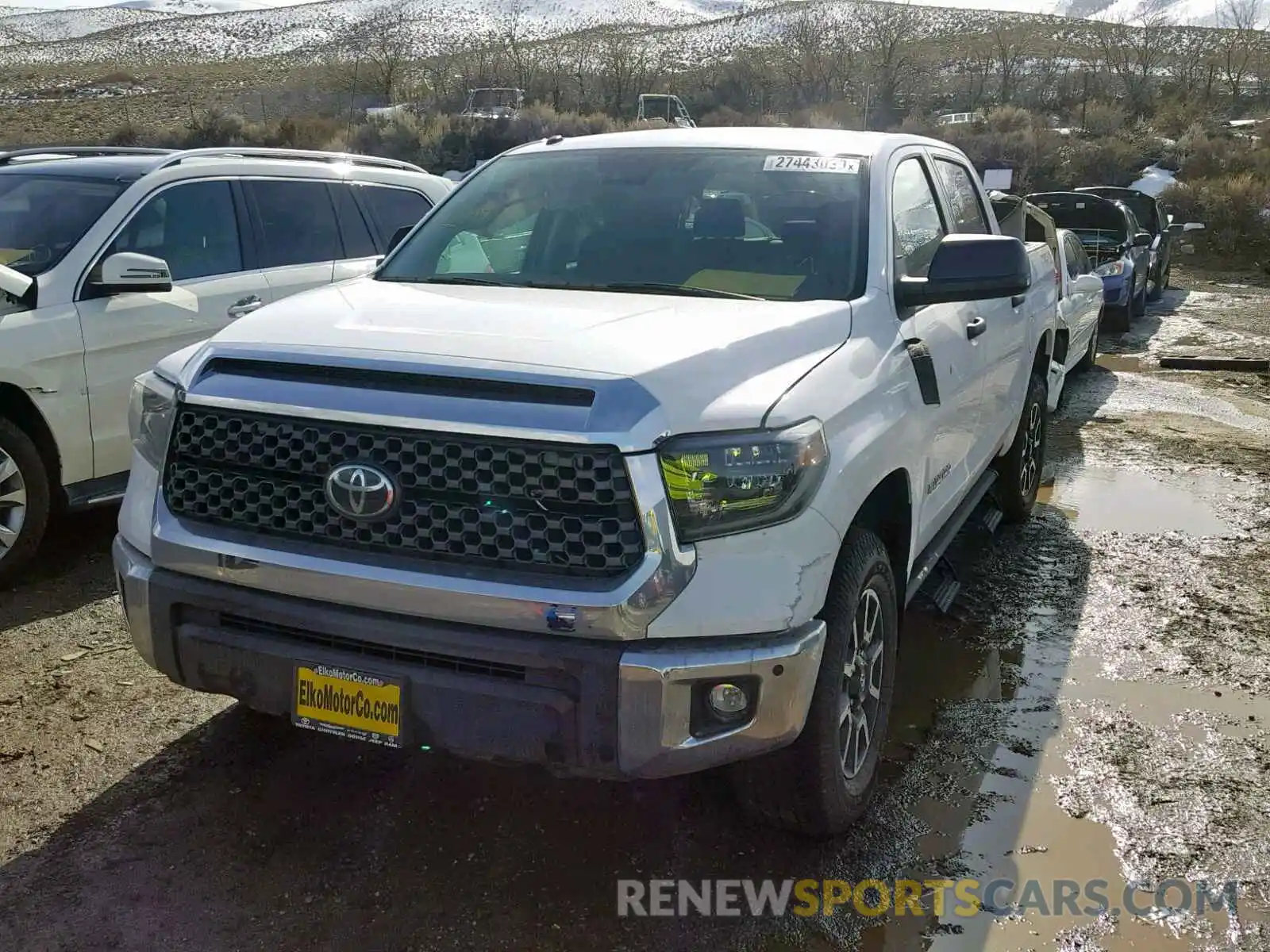 2 Photograph of a damaged car 5TFDY5F1XKX806347 TOYOTA TUNDRA CRE 2019