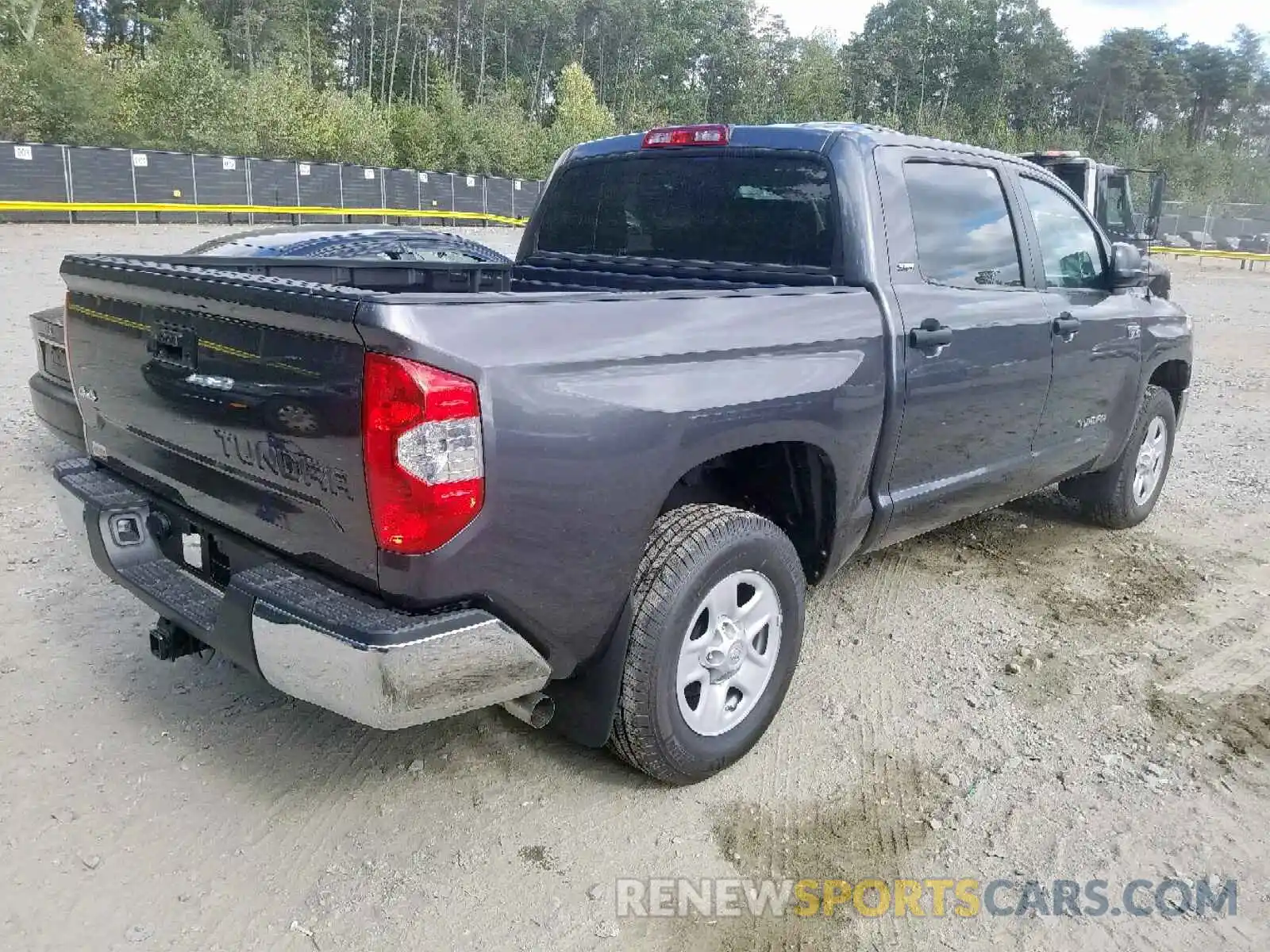 4 Photograph of a damaged car 5TFDY5F1XKX834407 TOYOTA TUNDRA CRE 2019