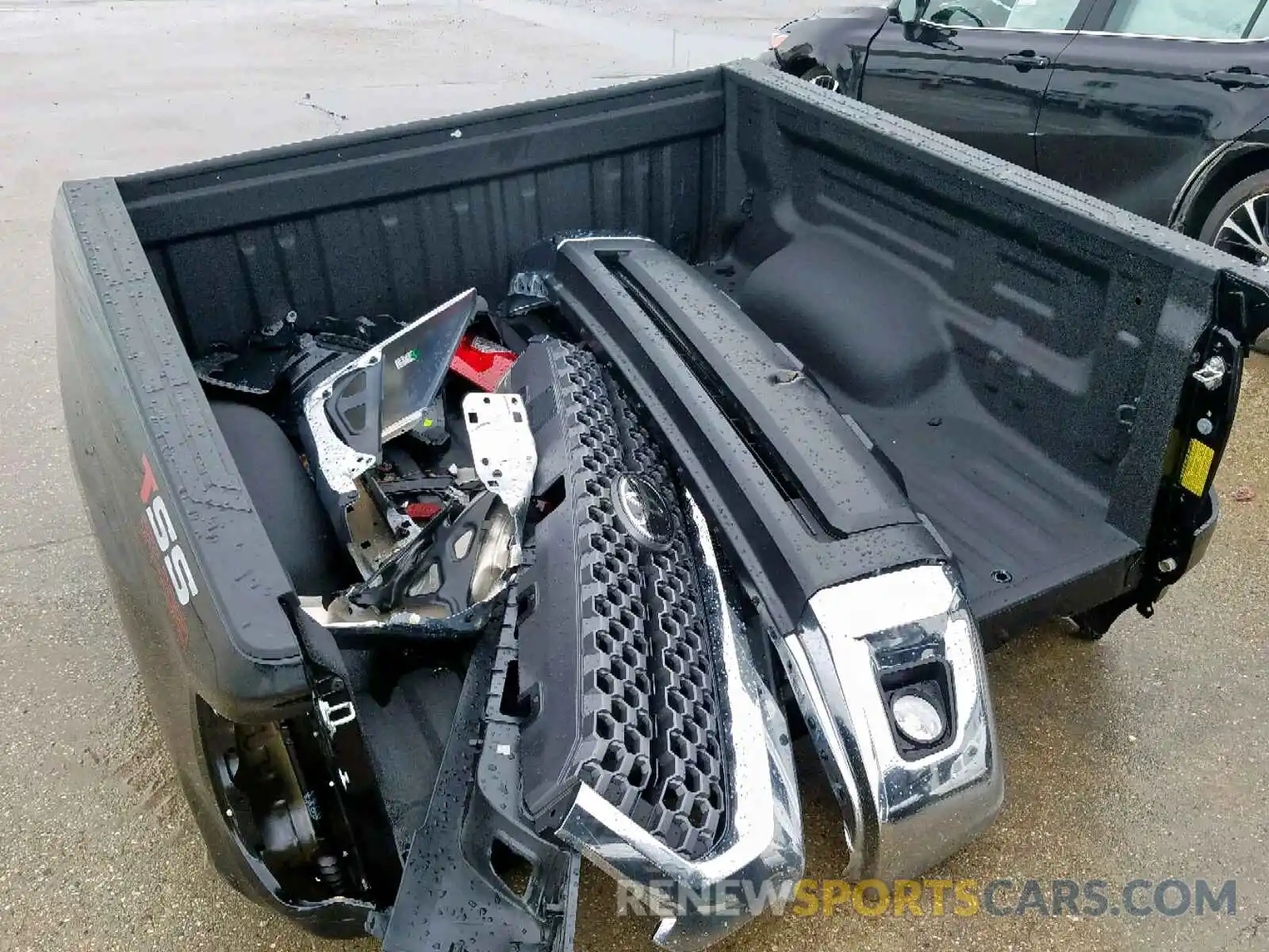 9 Photograph of a damaged car 5TFEM5F17KX142444 TOYOTA TUNDRA CRE 2019