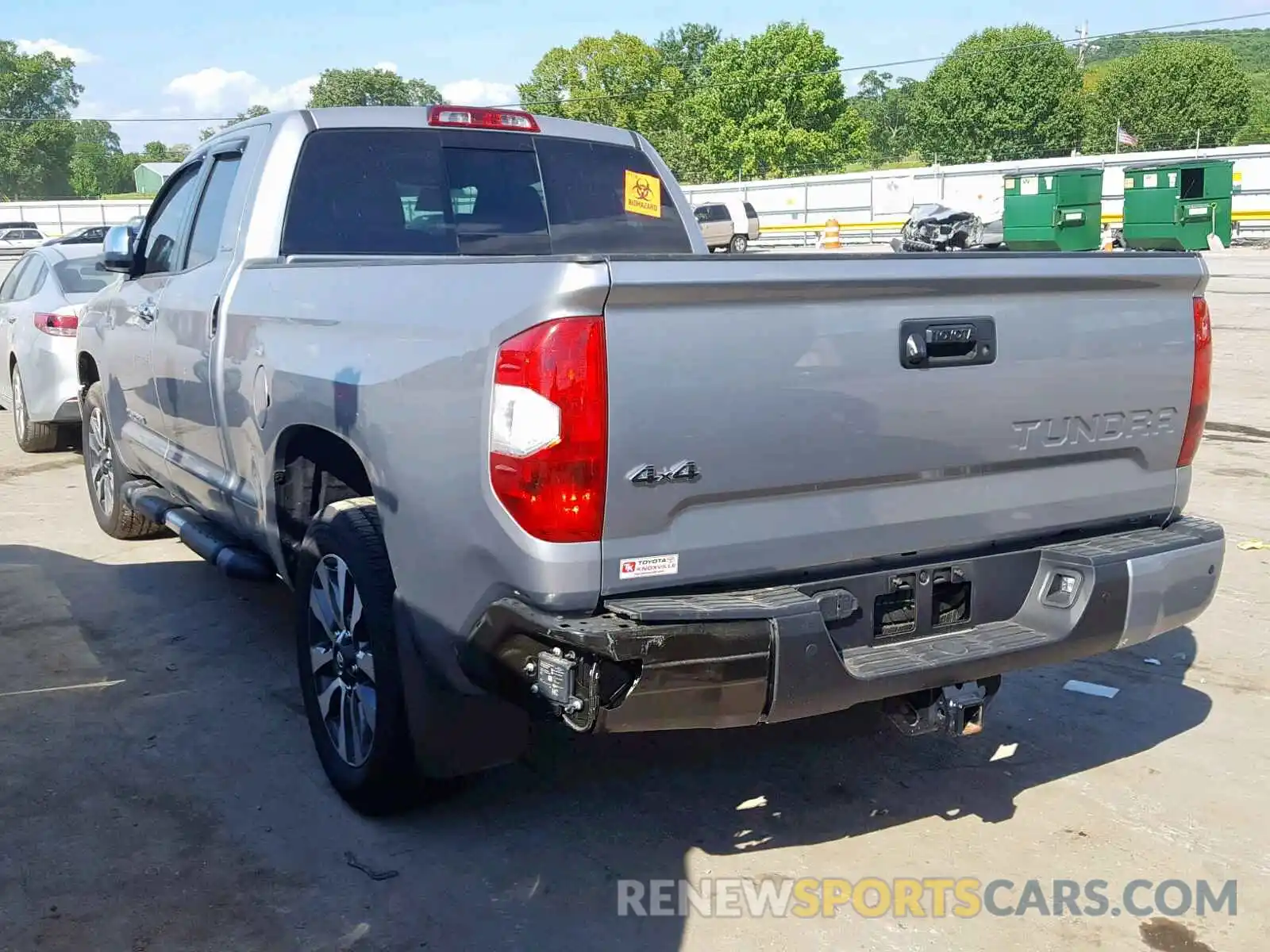 3 Photograph of a damaged car 5TFBY5F15KX828232 TOYOTA TUNDRA DOU 2019