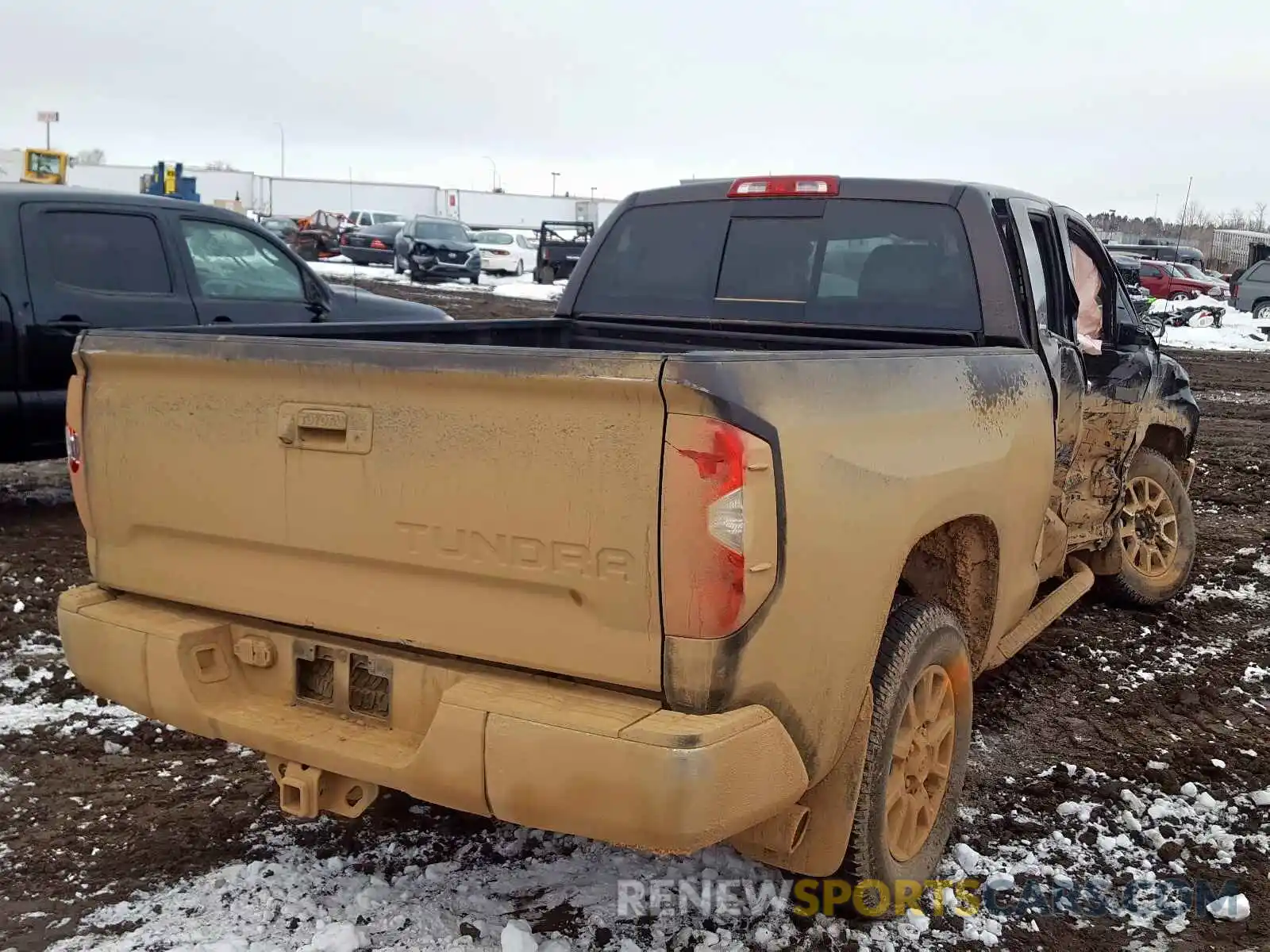 4 Фотография поврежденного автомобиля 5TFBY5F17KX806409 TOYOTA TUNDRA DOU 2019