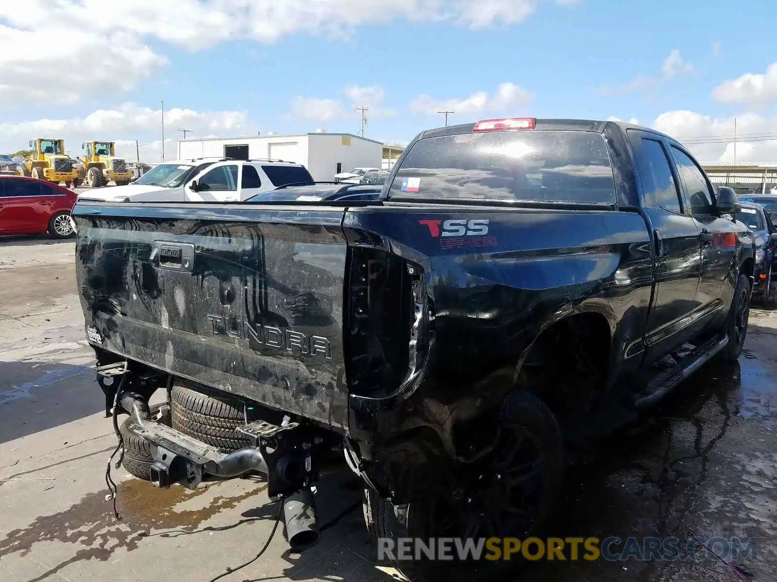 4 Photograph of a damaged car 5TFRM5F11KX139573 TOYOTA TUNDRA DOU 2019