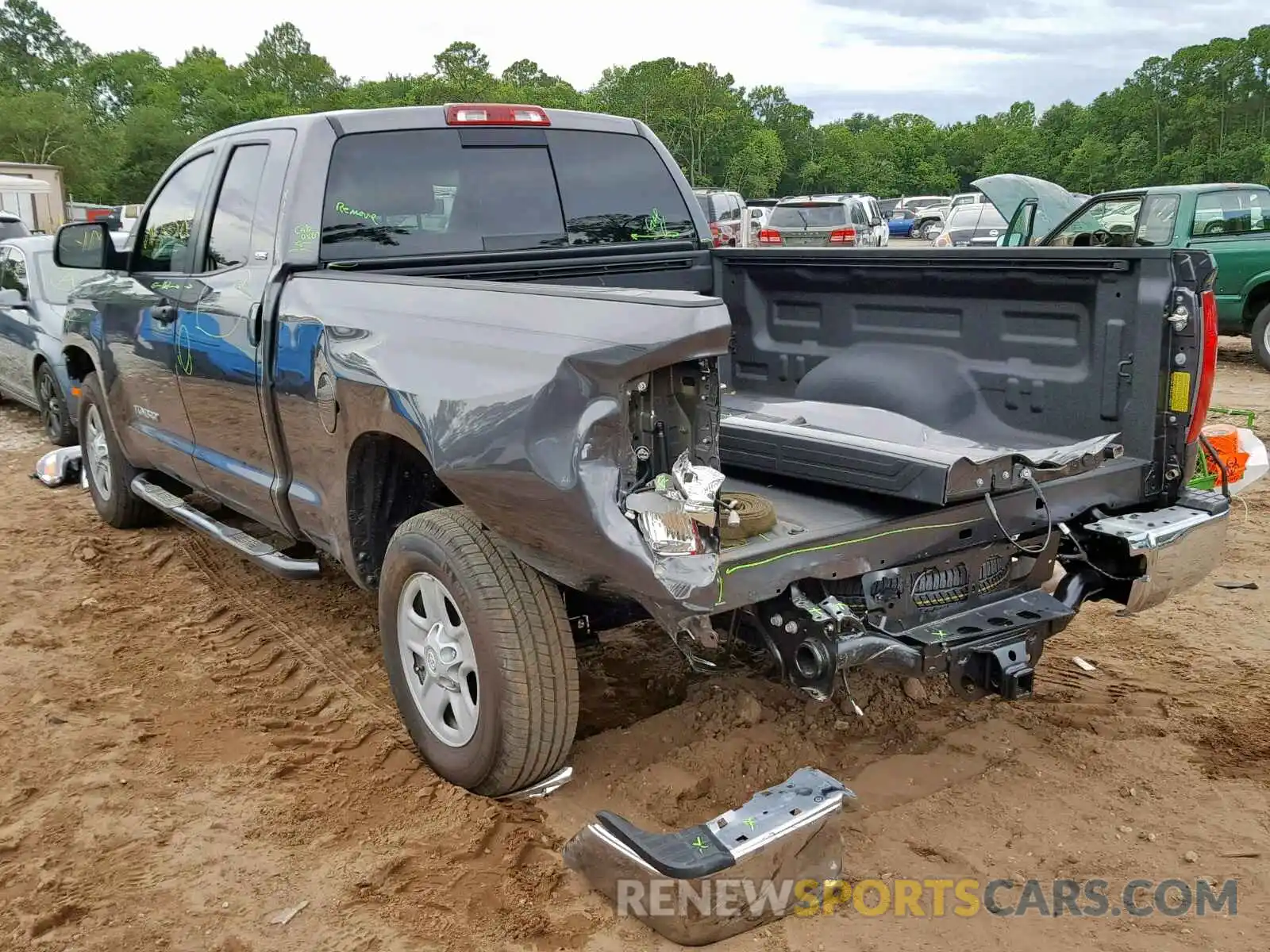 3 Photograph of a damaged car 5TFRM5F14KX138532 TOYOTA TUNDRA DOU 2019