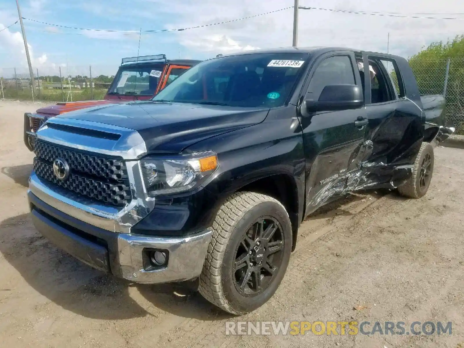 2 Photograph of a damaged car 5TFRM5F15KX135042 TOYOTA TUNDRA DOU 2019