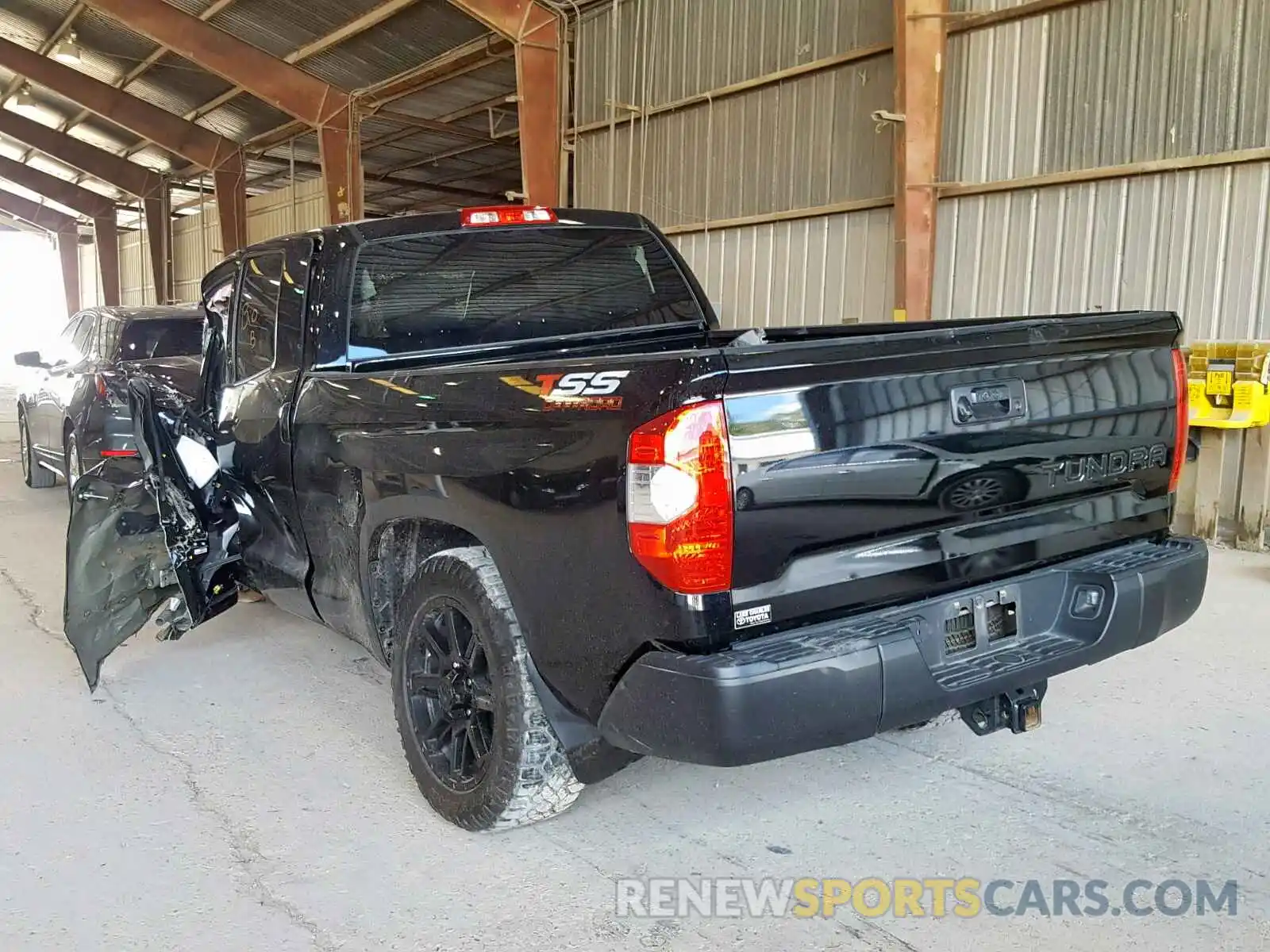 3 Photograph of a damaged car 5TFRM5F15KX139334 TOYOTA TUNDRA DOU 2019