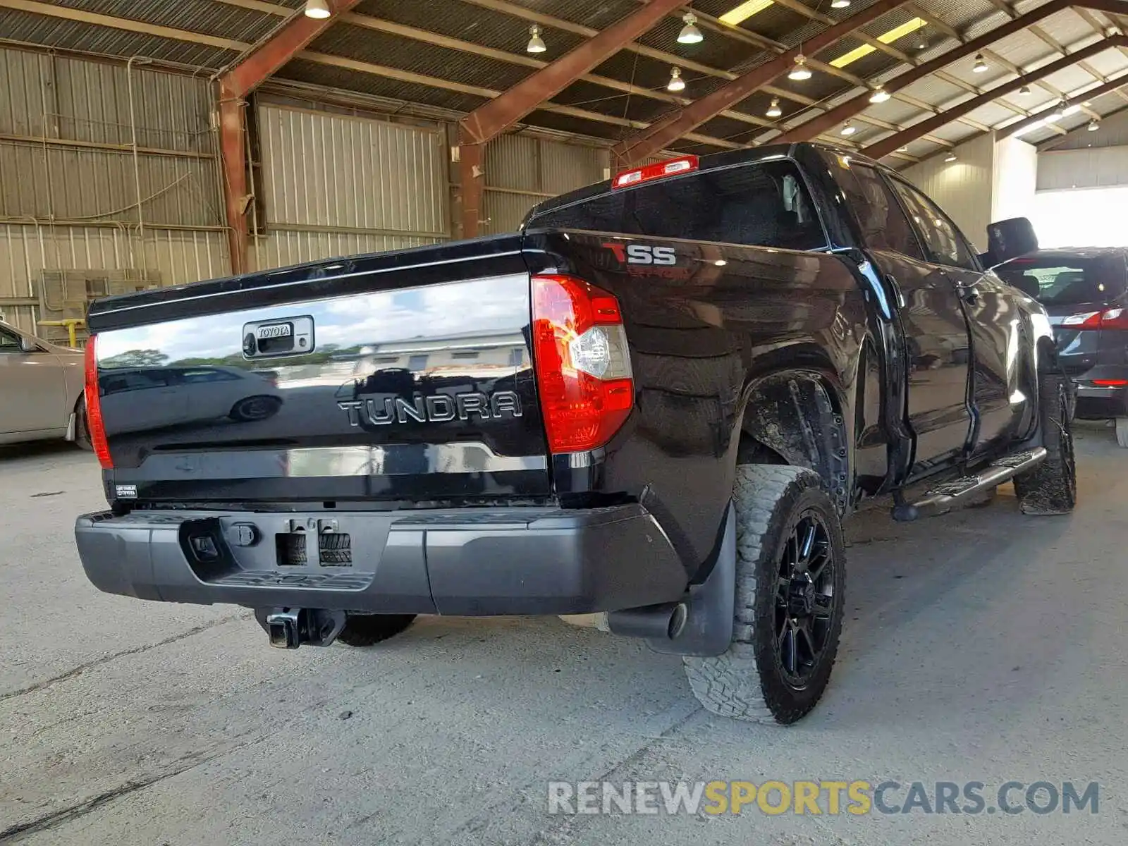 4 Photograph of a damaged car 5TFRM5F15KX139334 TOYOTA TUNDRA DOU 2019