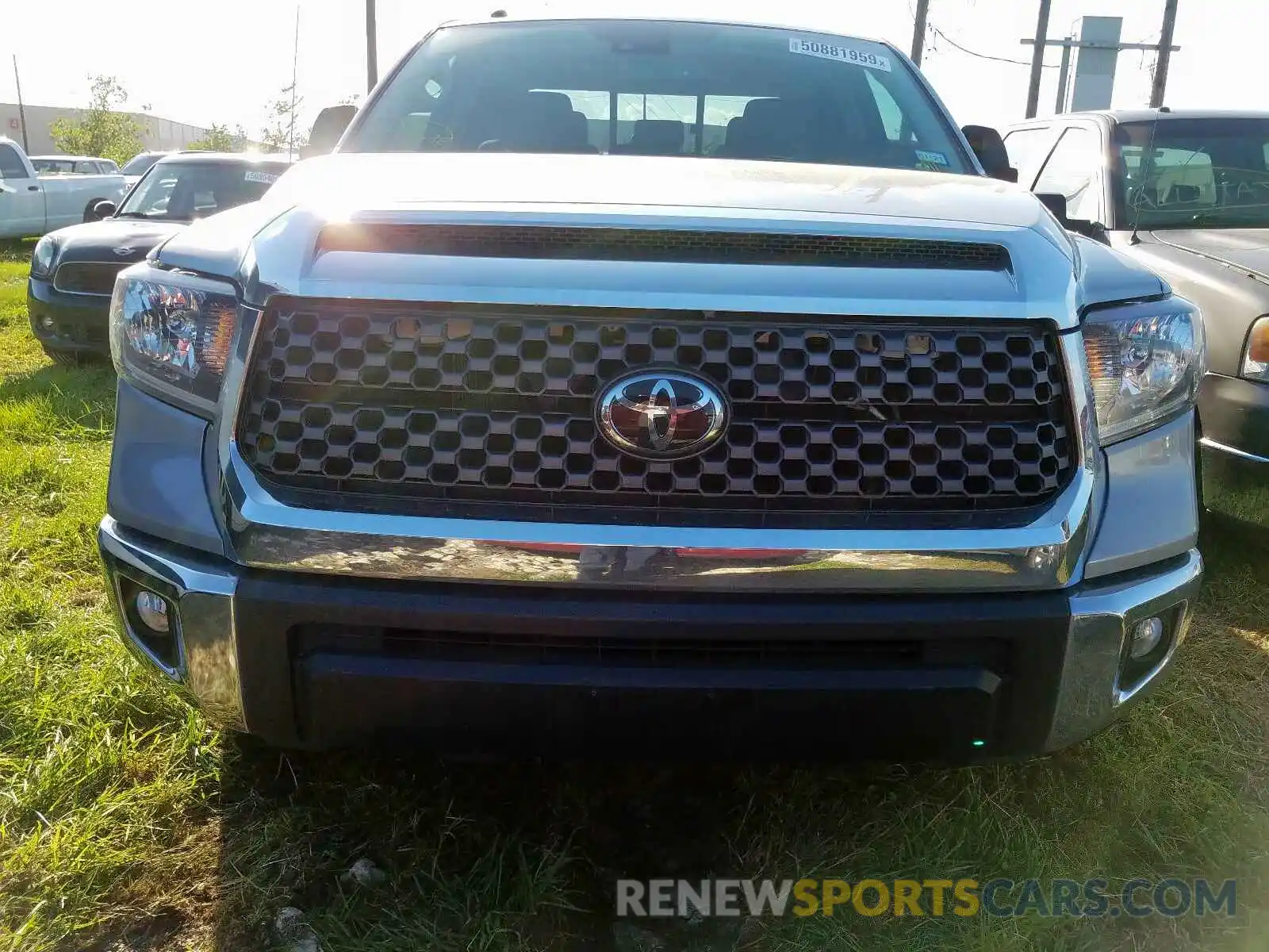 9 Photograph of a damaged car 5TFRM5F17KX137004 TOYOTA TUNDRA DOU 2019