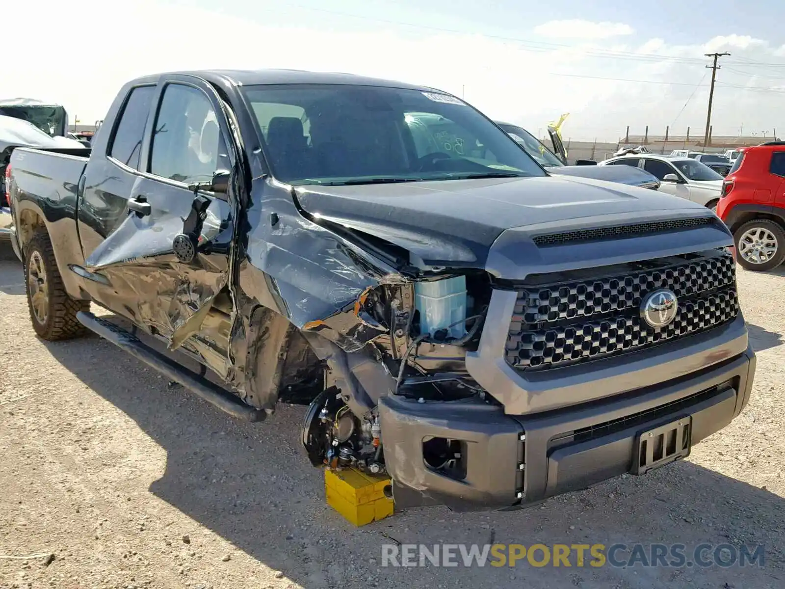 1 Photograph of a damaged car 5TFRM5F18KX139439 TOYOTA TUNDRA DOU 2019