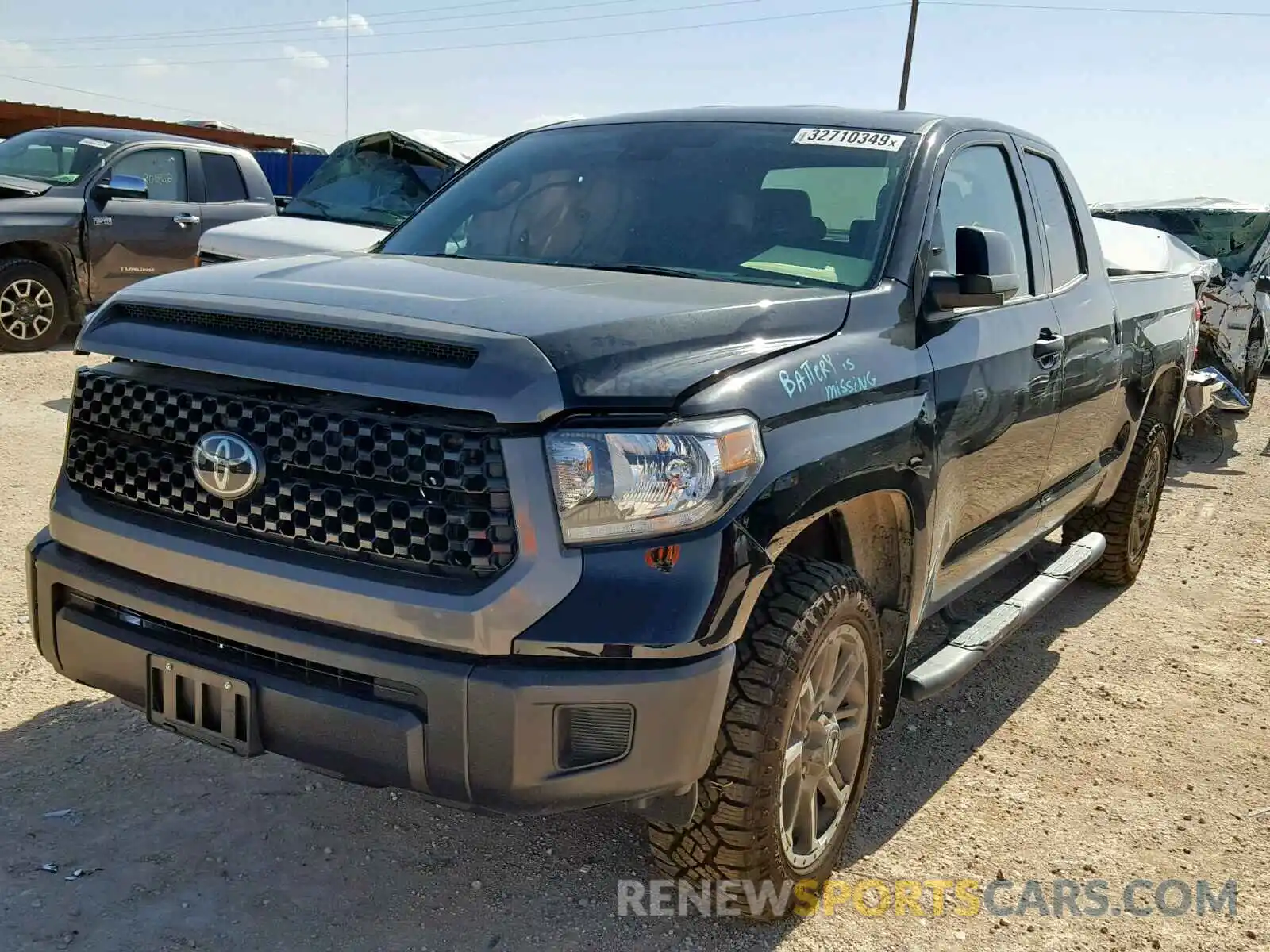 2 Фотография поврежденного автомобиля 5TFRM5F18KX139439 TOYOTA TUNDRA DOU 2019