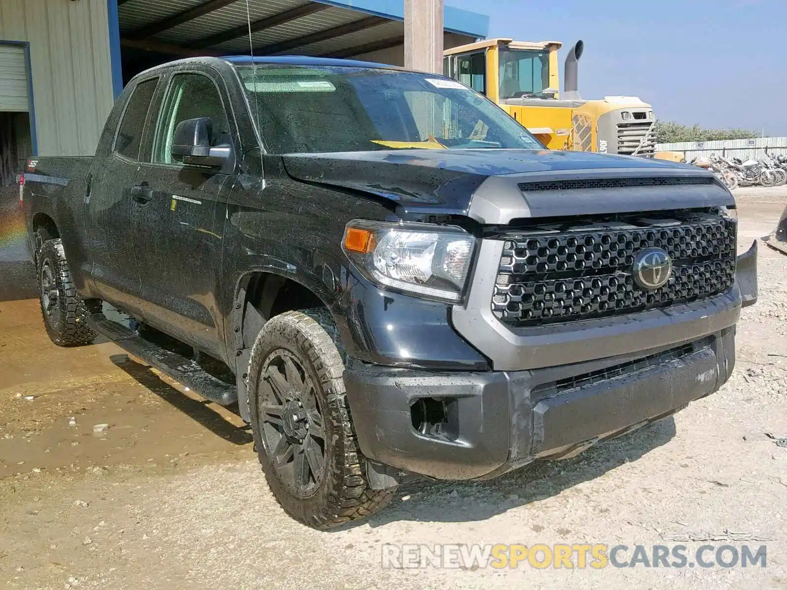 1 Photograph of a damaged car 5TFRM5F1XKX143797 TOYOTA TUNDRA DOU 2019