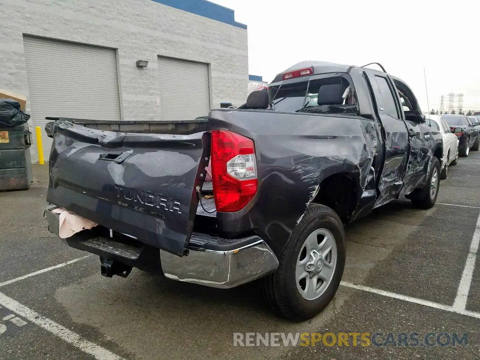 4 Photograph of a damaged car 5TFRY5F11KX249222 TOYOTA TUNDRA DOU 2019