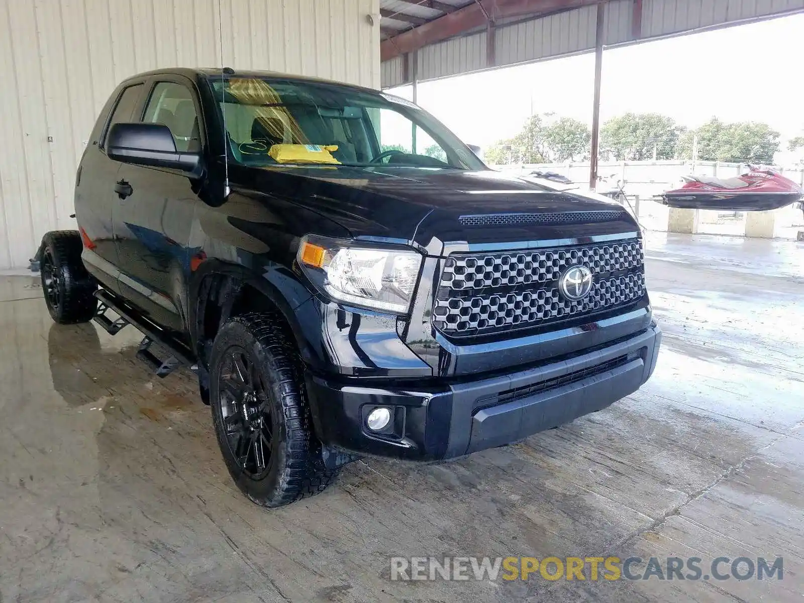 1 Photograph of a damaged car 5TFRY5F1XKX249509 TOYOTA TUNDRA DOU 2019