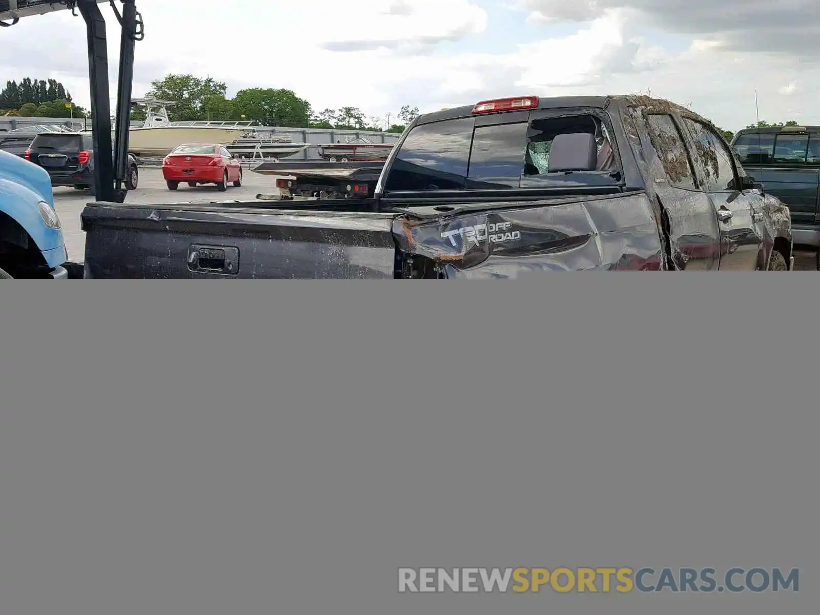 4 Photograph of a damaged car 5TFSY5F13KX248591 TOYOTA TUNDRA DOU 2019