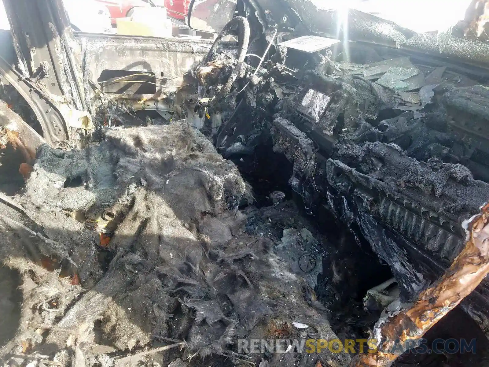 5 Photograph of a damaged car 5TFTY5F12KX010624 TOYOTA TUNDRA DOU 2019