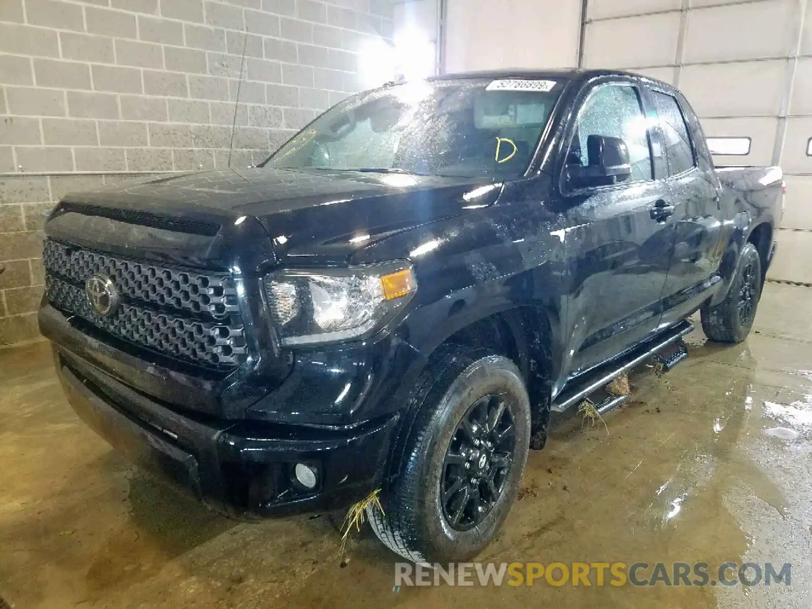 2 Photograph of a damaged car 5TFUW5F13KX792927 TOYOTA TUNDRA DOU 2019