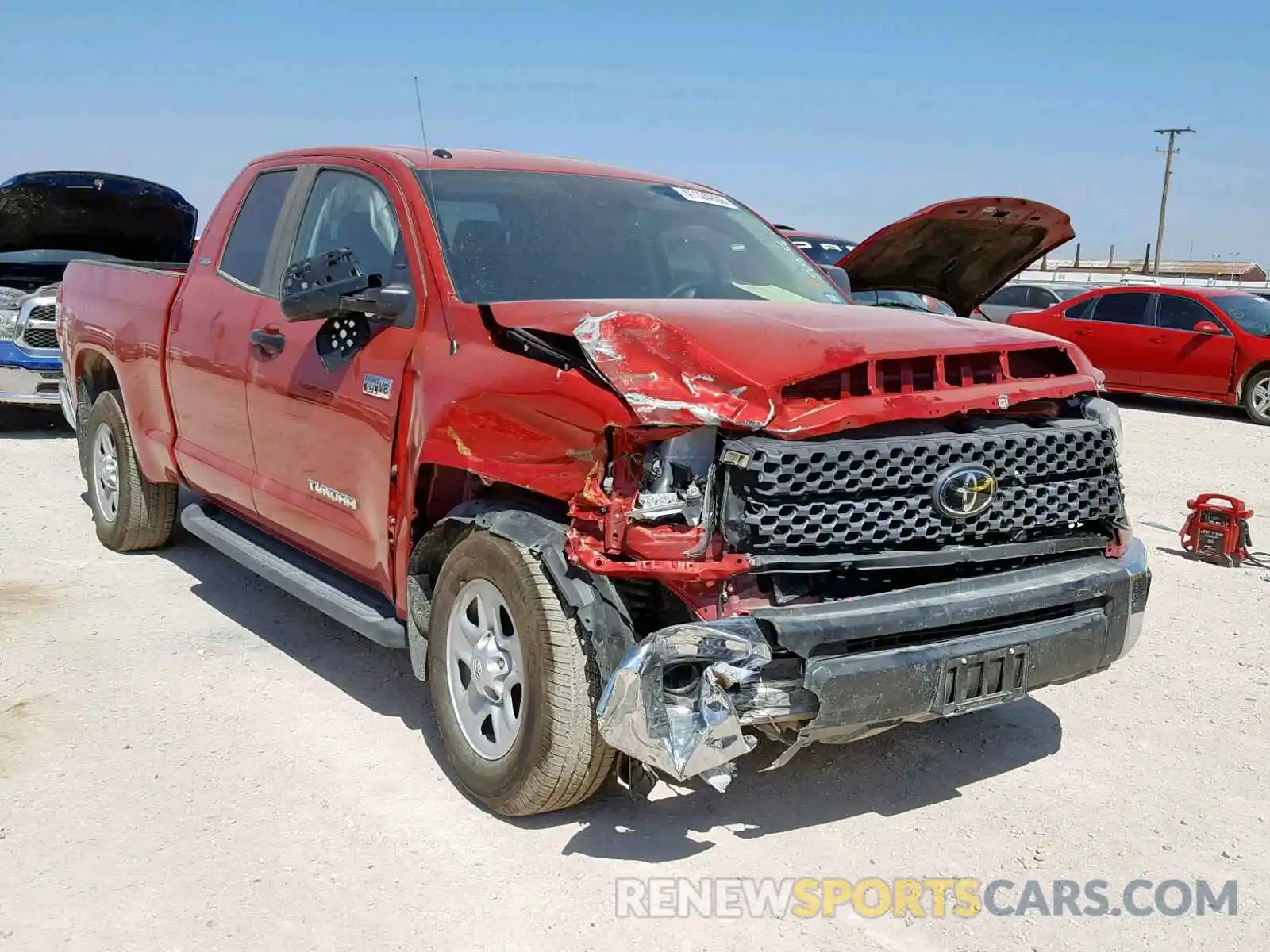 1 Photograph of a damaged car 5TFUW5F15KX835342 TOYOTA TUNDRA DOU 2019