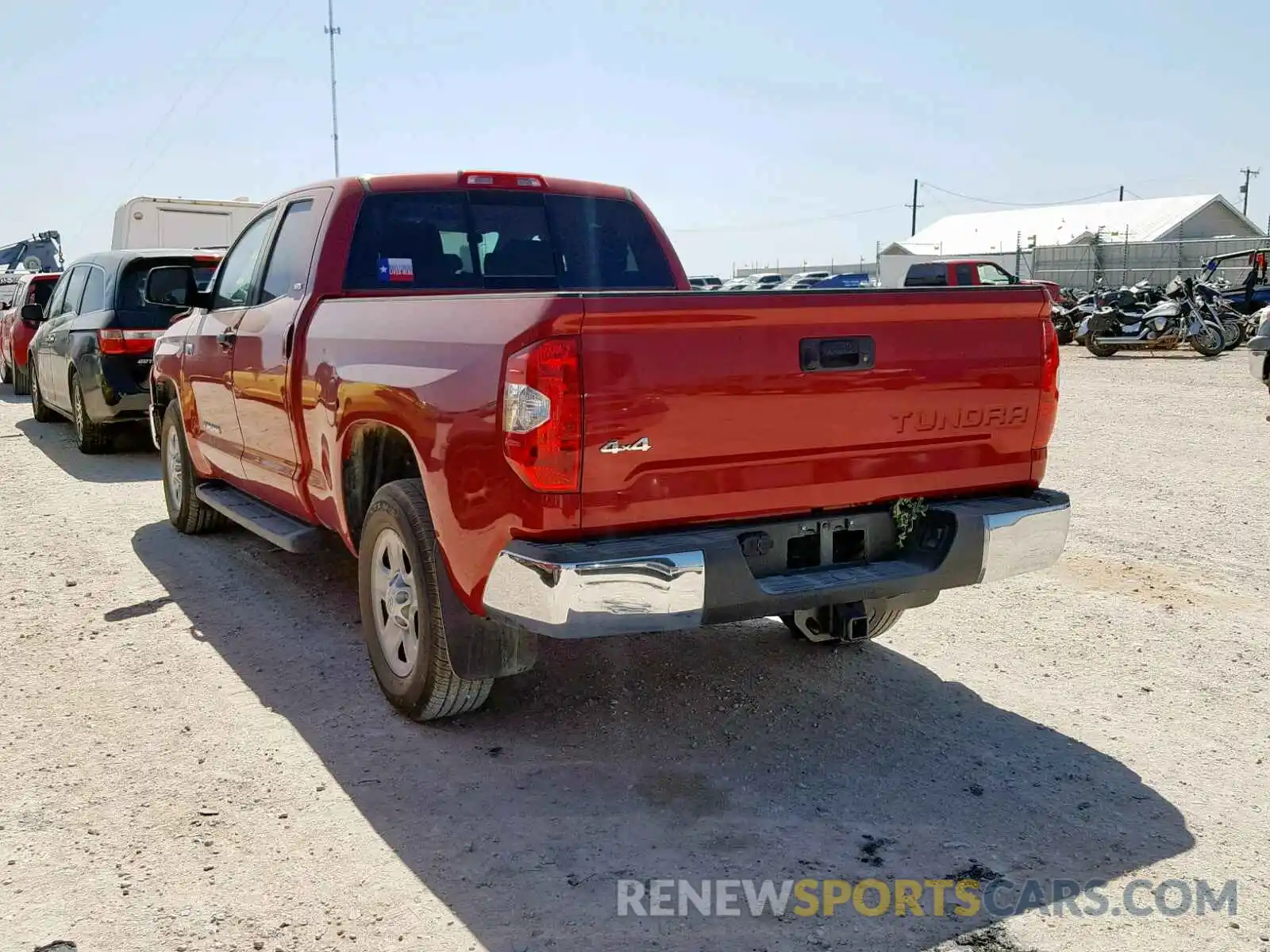 3 Photograph of a damaged car 5TFUW5F15KX835342 TOYOTA TUNDRA DOU 2019