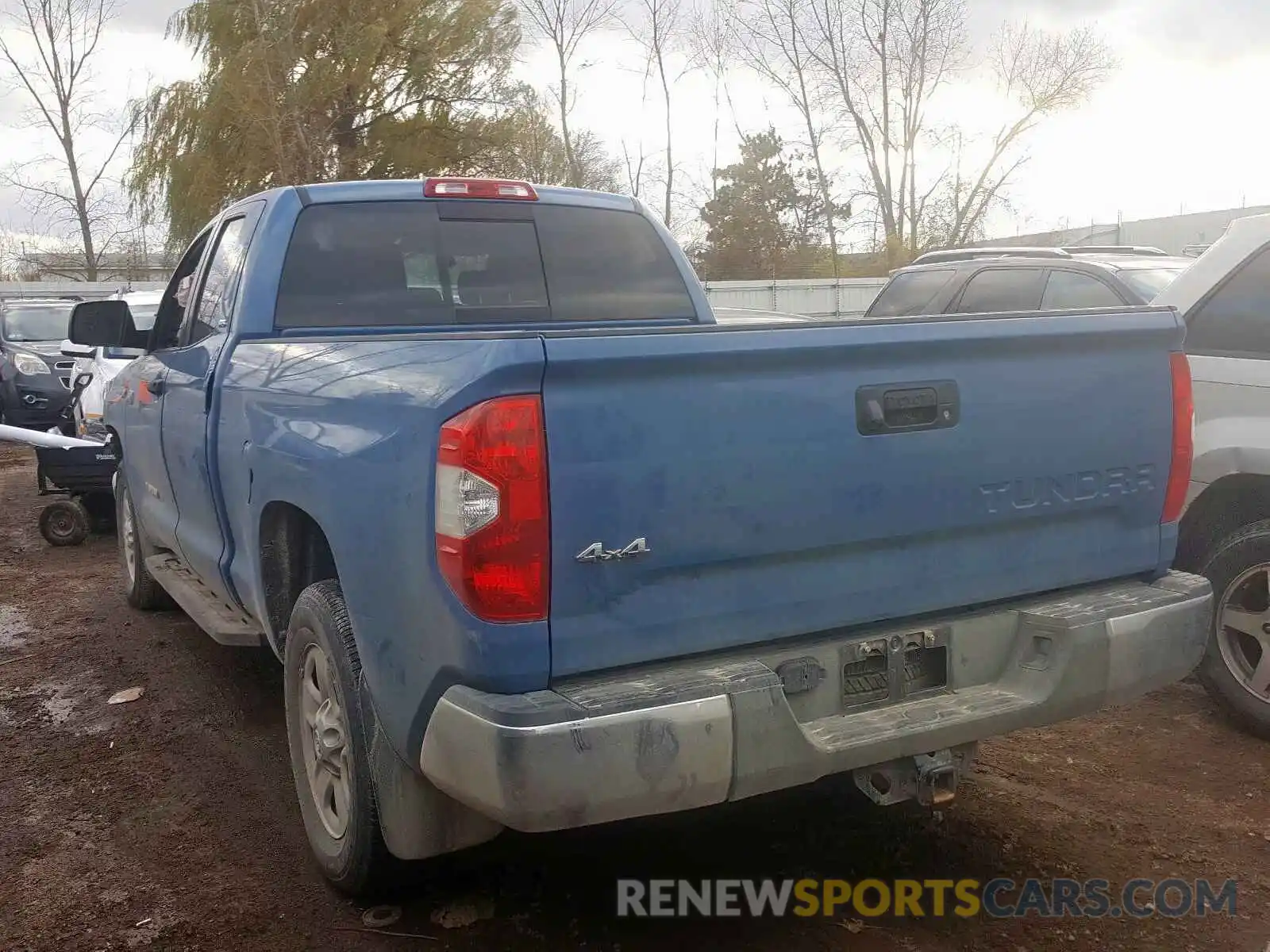 3 Photograph of a damaged car 5TFUW5F17KX781882 TOYOTA TUNDRA DOU 2019