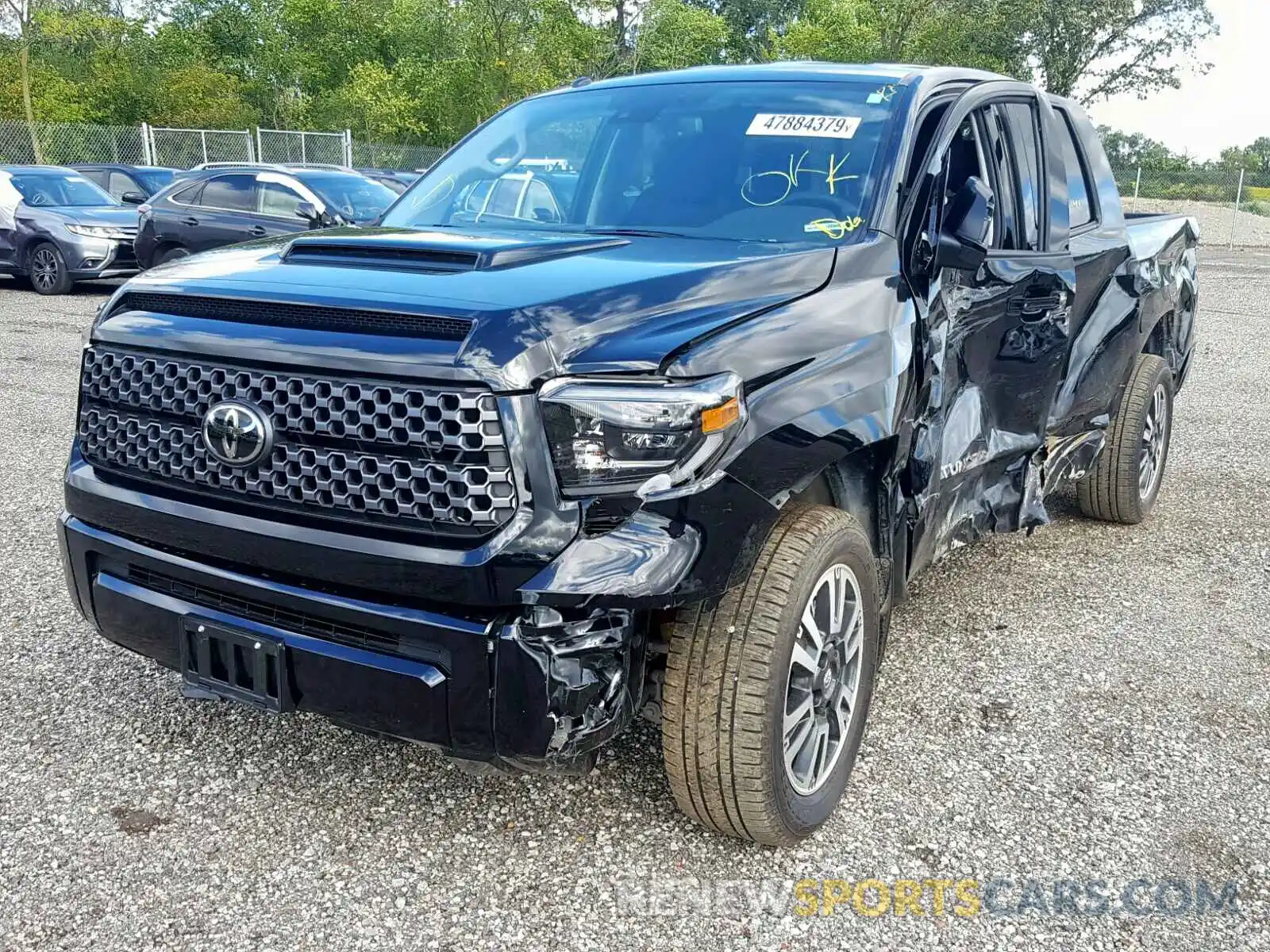 2 Photograph of a damaged car 5TFUW5F1XKX840102 TOYOTA TUNDRA DOU 2019