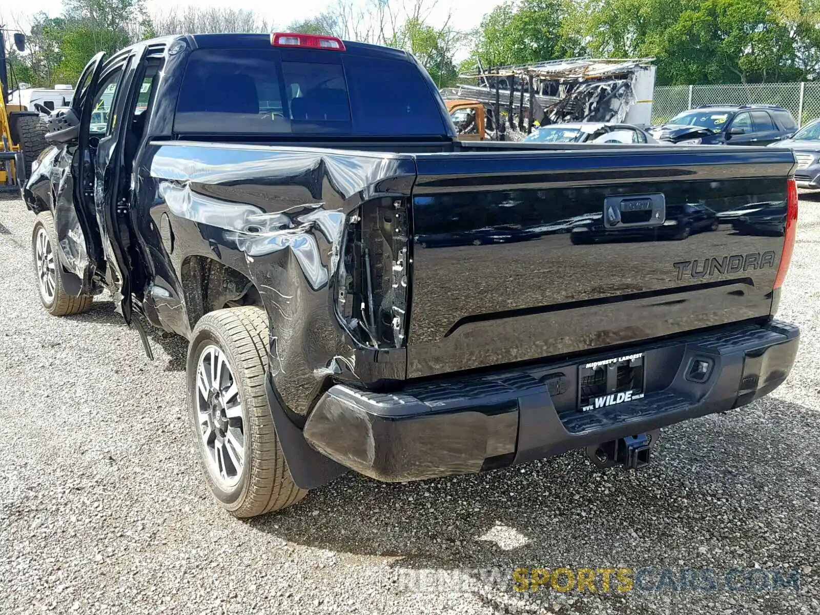 3 Photograph of a damaged car 5TFUW5F1XKX840102 TOYOTA TUNDRA DOU 2019