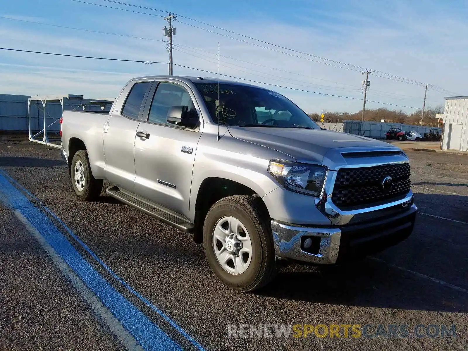 1 Photograph of a damaged car 5TFUW5F1XKX845686 TOYOTA TUNDRA DOU 2019