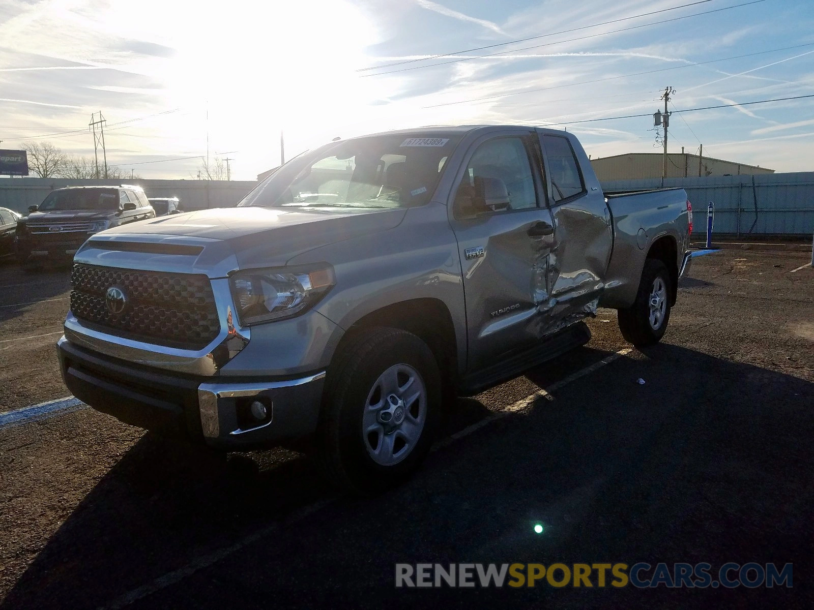 2 Photograph of a damaged car 5TFUW5F1XKX845686 TOYOTA TUNDRA DOU 2019