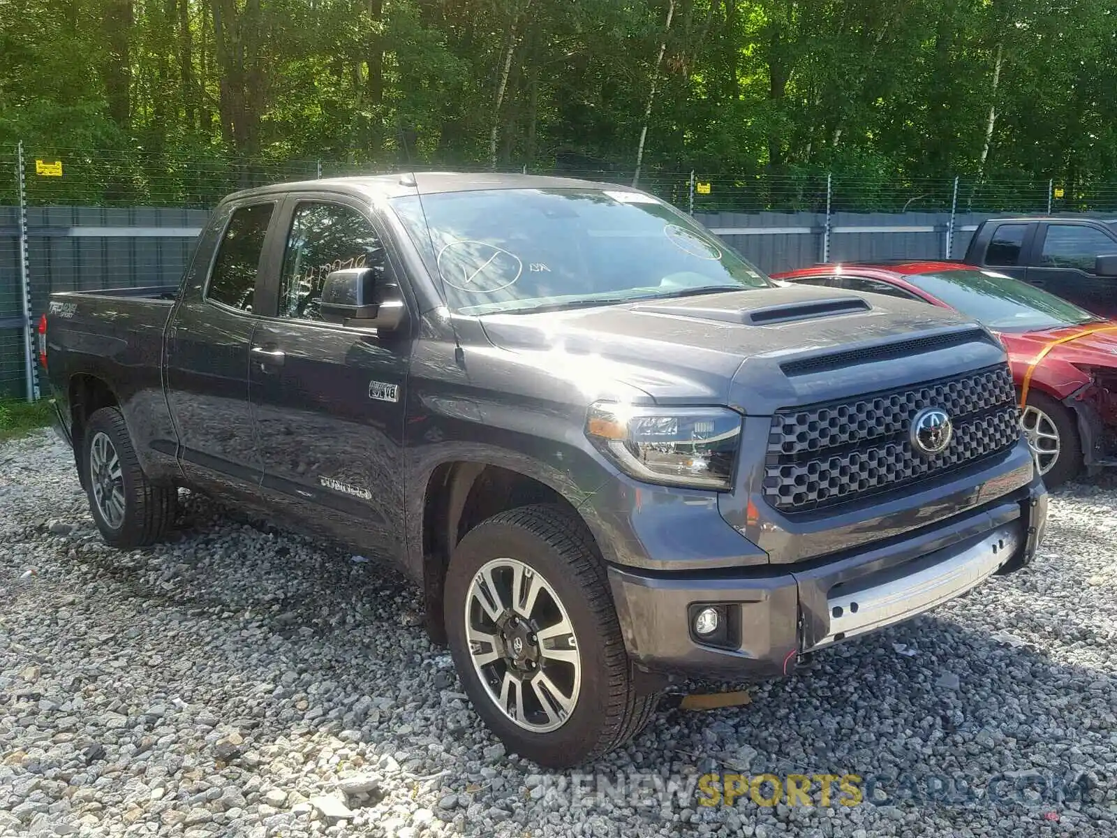 1 Photograph of a damaged car 5TFUY5F12KX834837 TOYOTA TUNDRA DOU 2019