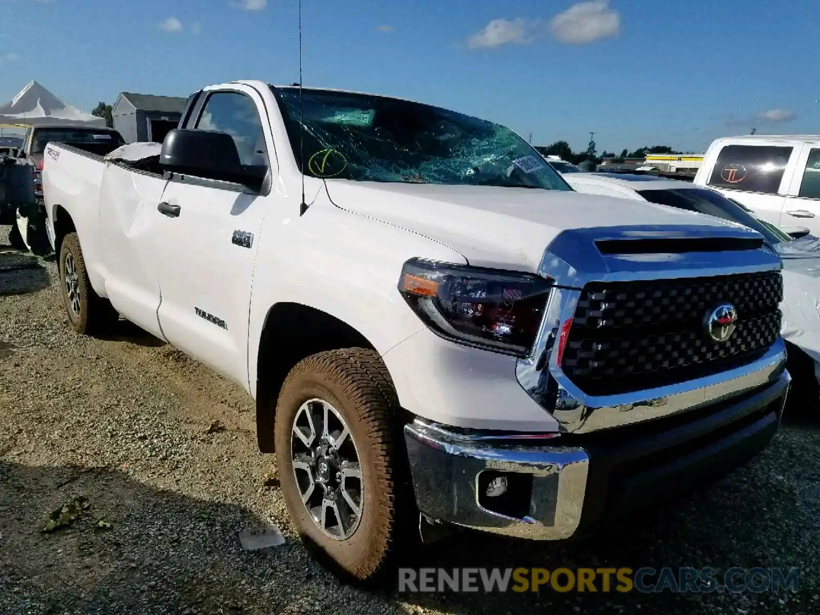 1 Photograph of a damaged car 5TFUY5F16KX825915 TOYOTA TUNDRA DOU 2019