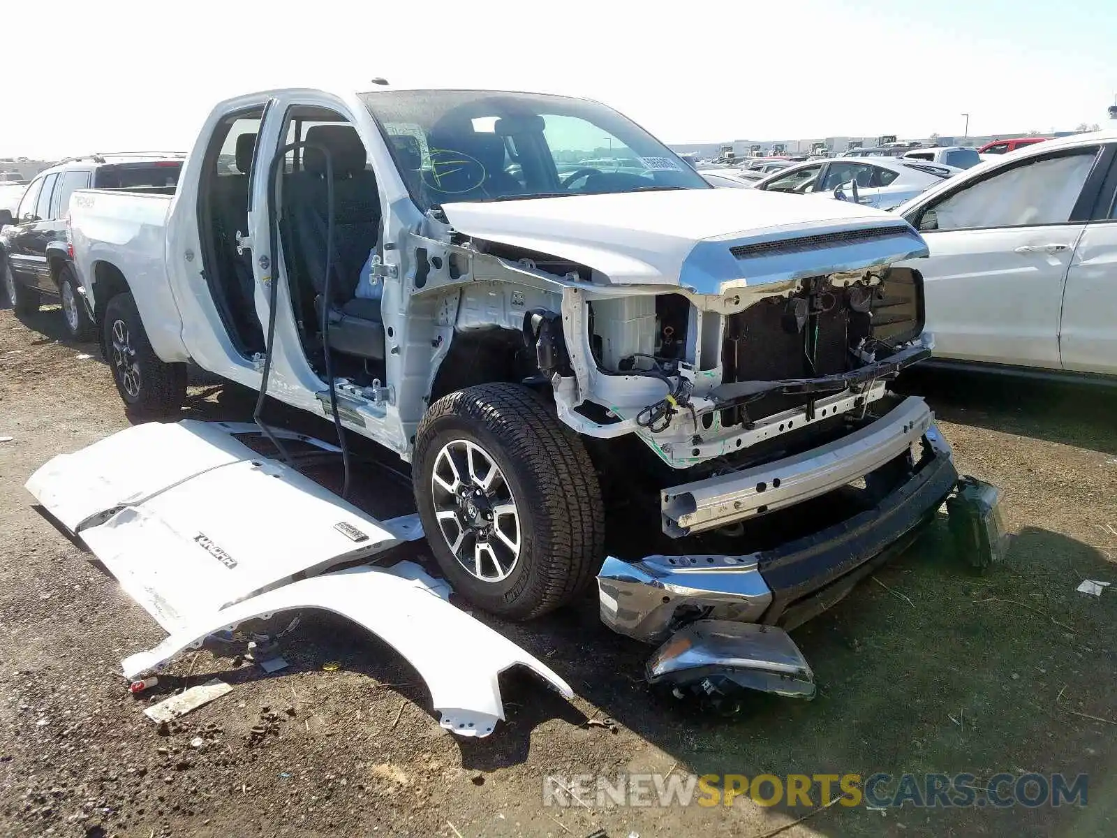 1 Photograph of a damaged car 5TFUY5F17KX824479 TOYOTA TUNDRA DOU 2019