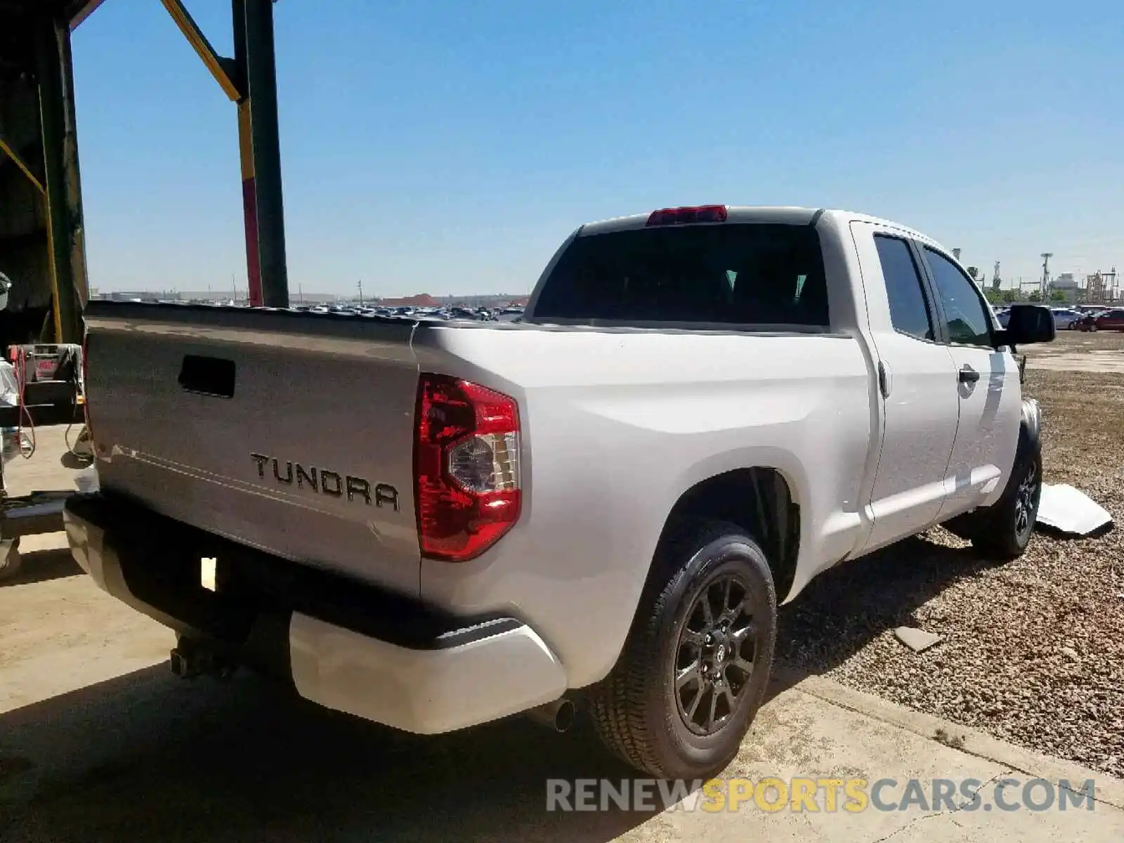 4 Photograph of a damaged car 5TFUY5F1XKX843771 TOYOTA TUNDRA DOU 2019