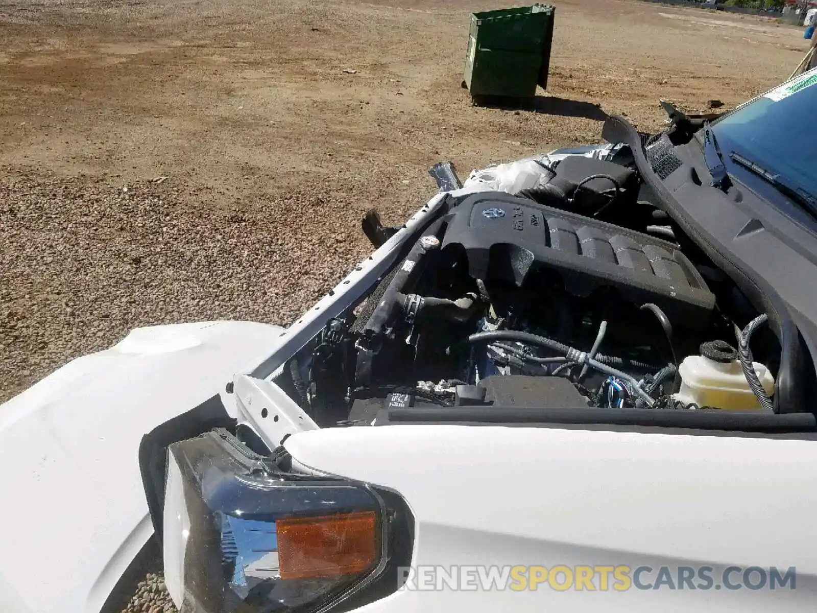 9 Photograph of a damaged car 5TFUY5F1XKX843771 TOYOTA TUNDRA DOU 2019