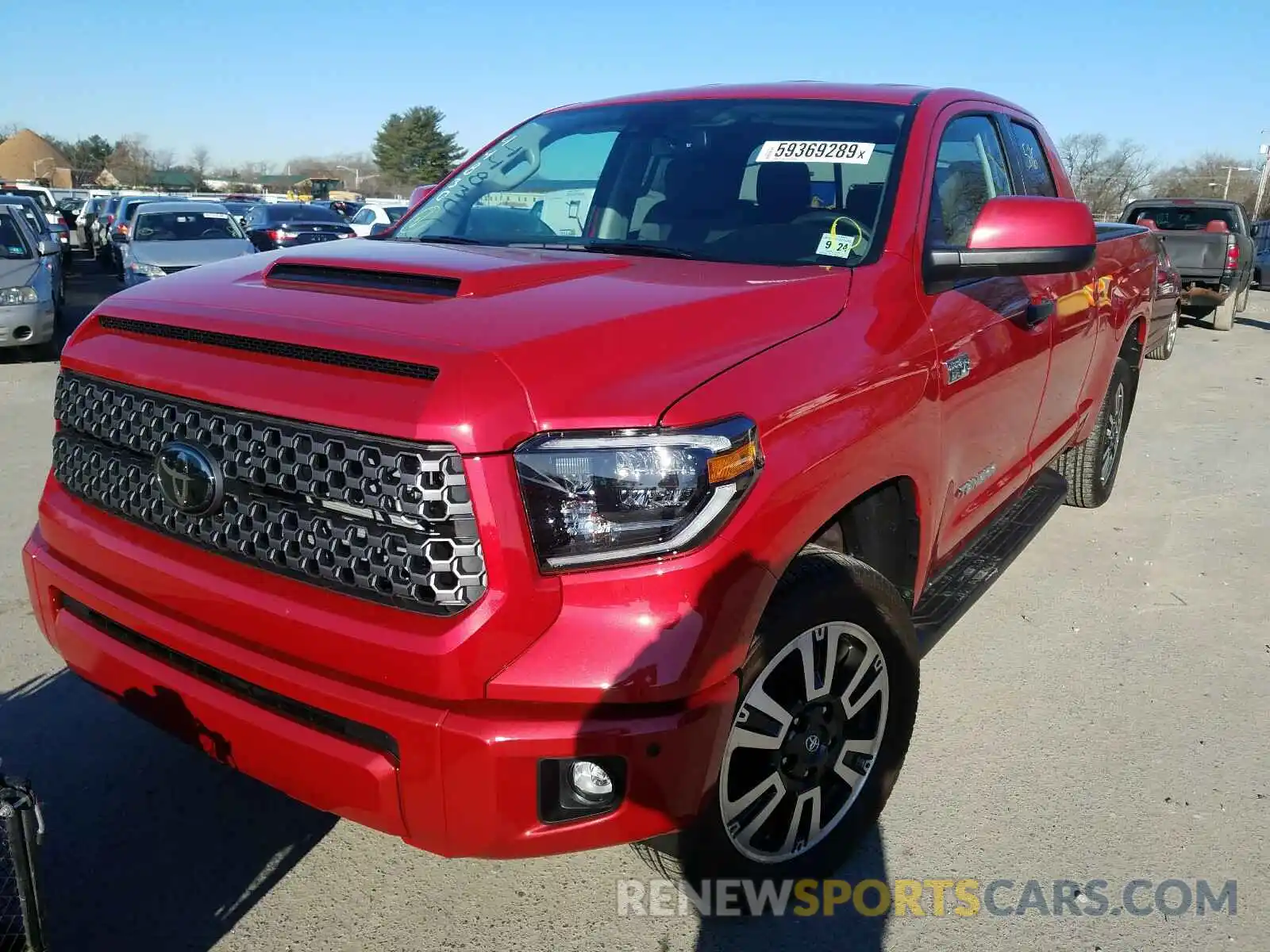 2 Photograph of a damaged car 5TFUY5F12LX880878 TOYOTA TUNDRA DOU 2020