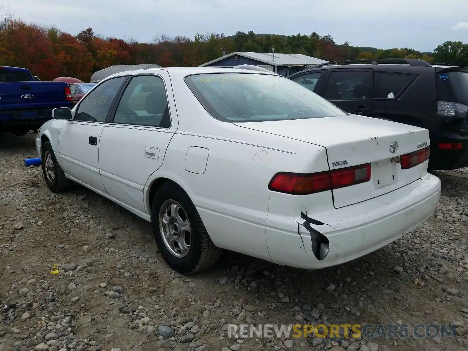 3 Photograph of a damaged car 4T1BG22K1VU040663 TOYOTA UEX 2097