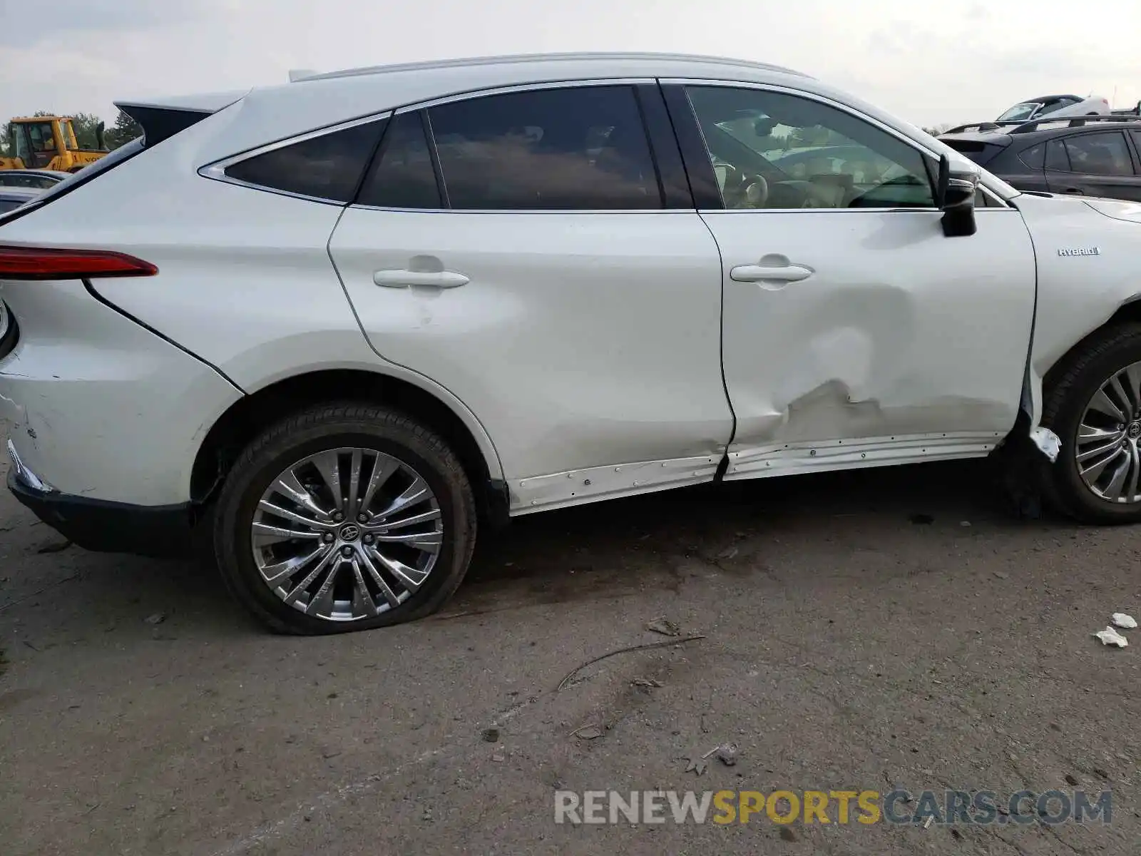 9 Photograph of a damaged car JTEAAAAH0MJ002984 TOYOTA VENZA 2021