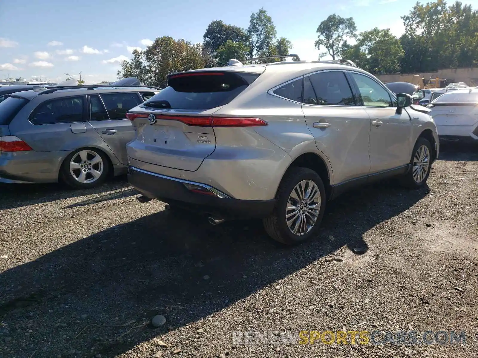 4 Photograph of a damaged car JTEAAAAH0MJ029425 TOYOTA VENZA 2021