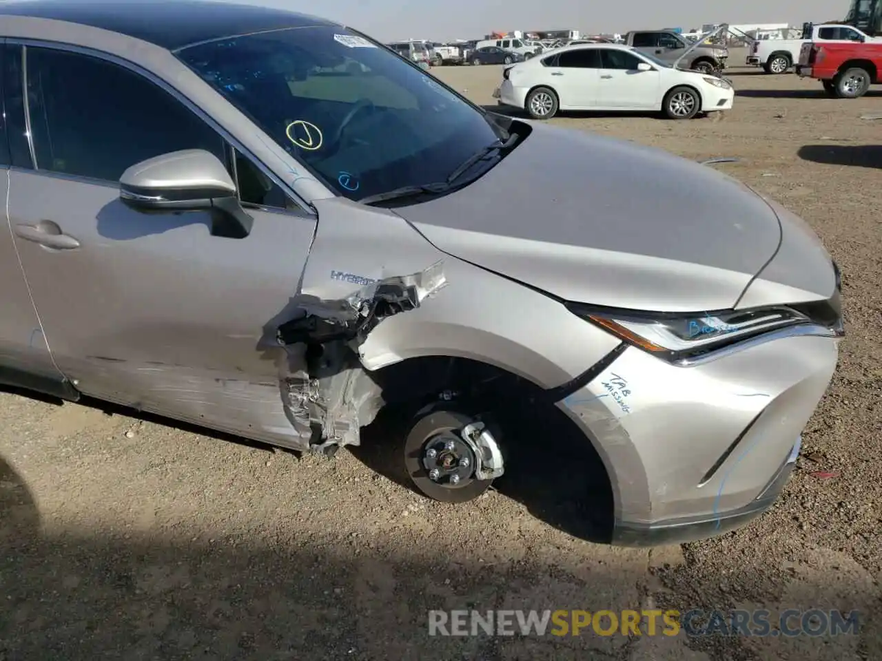 9 Photograph of a damaged car JTEAAAAH0MJ054079 TOYOTA VENZA 2021