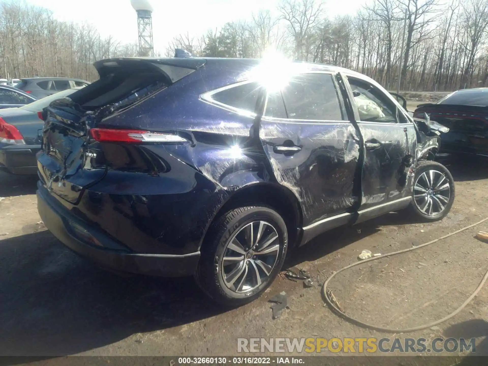 4 Photograph of a damaged car JTEAAAAH1MJ022368 TOYOTA VENZA 2021