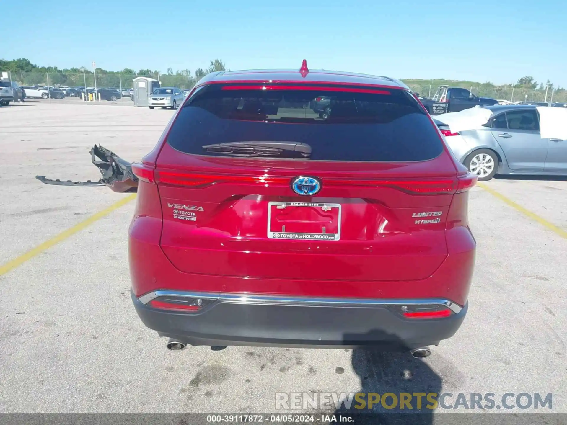 17 Photograph of a damaged car JTEAAAAH1MJ027974 TOYOTA VENZA 2021