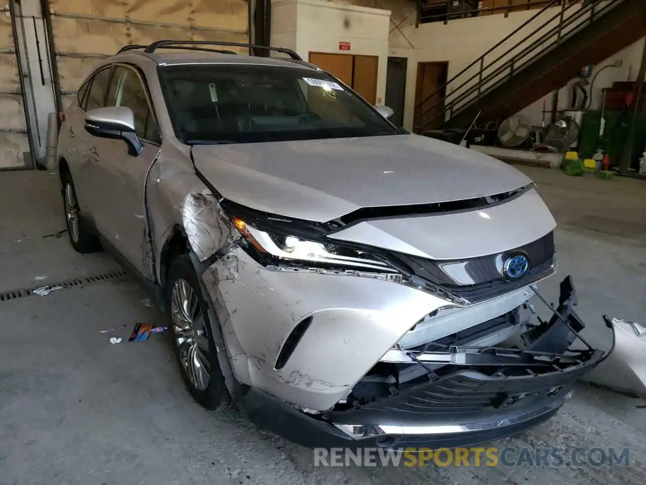 1 Photograph of a damaged car JTEAAAAH2MJ009158 TOYOTA VENZA 2021