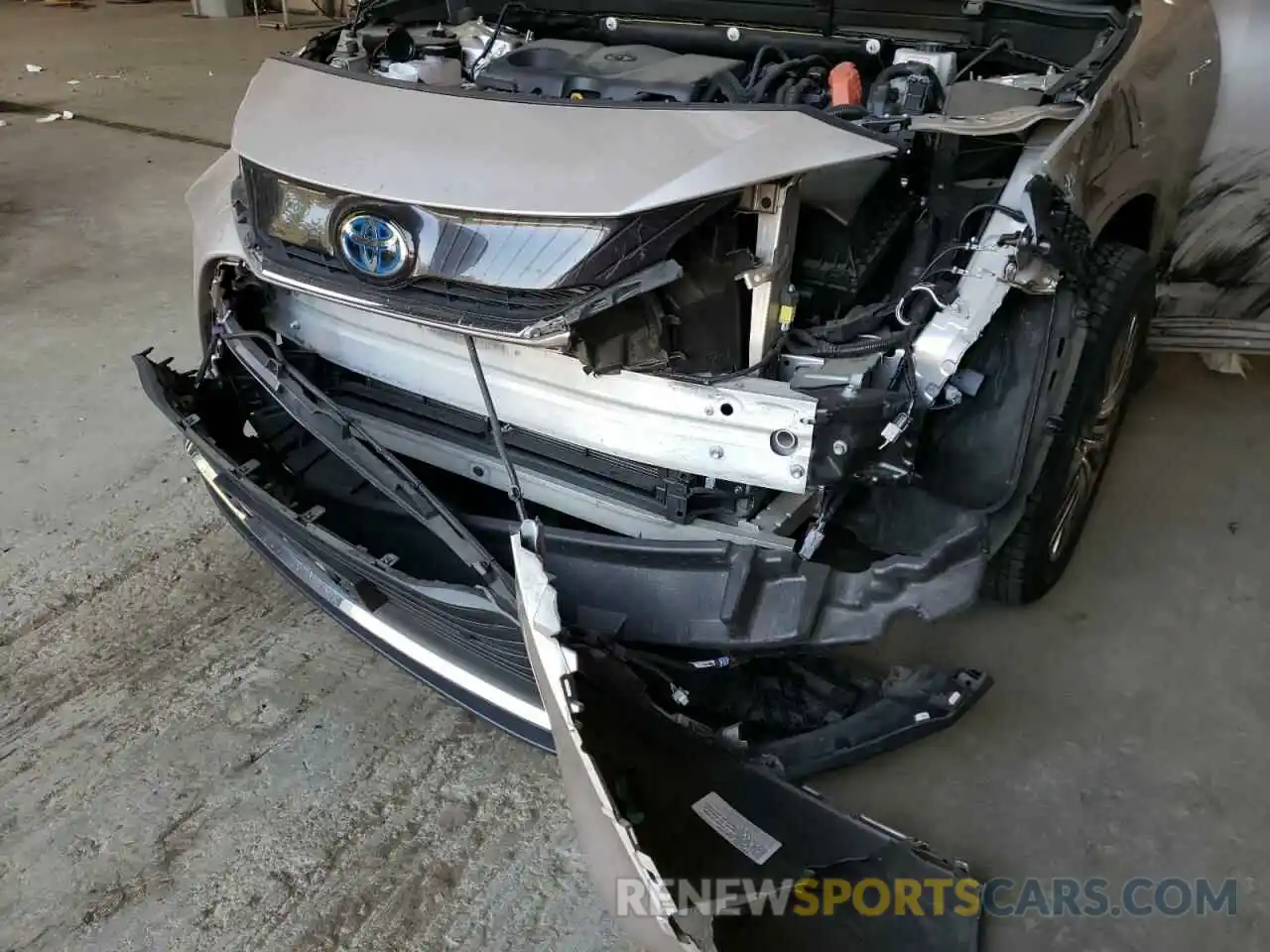 9 Photograph of a damaged car JTEAAAAH2MJ009158 TOYOTA VENZA 2021